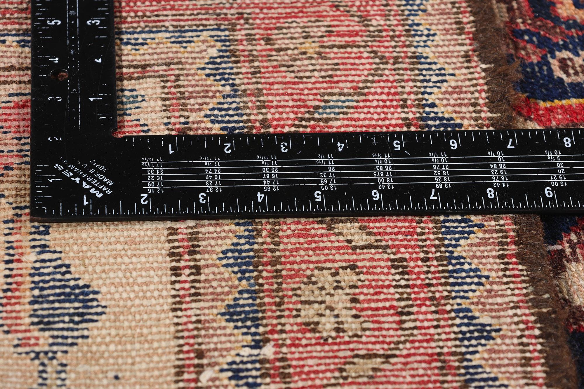 Antiker persischer Lilihan-Teppich Läufer, 03'06 x 10'08 im Zustand „Gut“ im Angebot in Dallas, TX