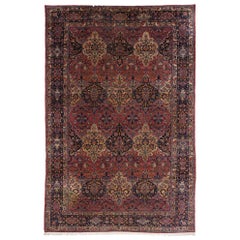 Tapis persan ancien Lilihan avec style Renaissance victorien