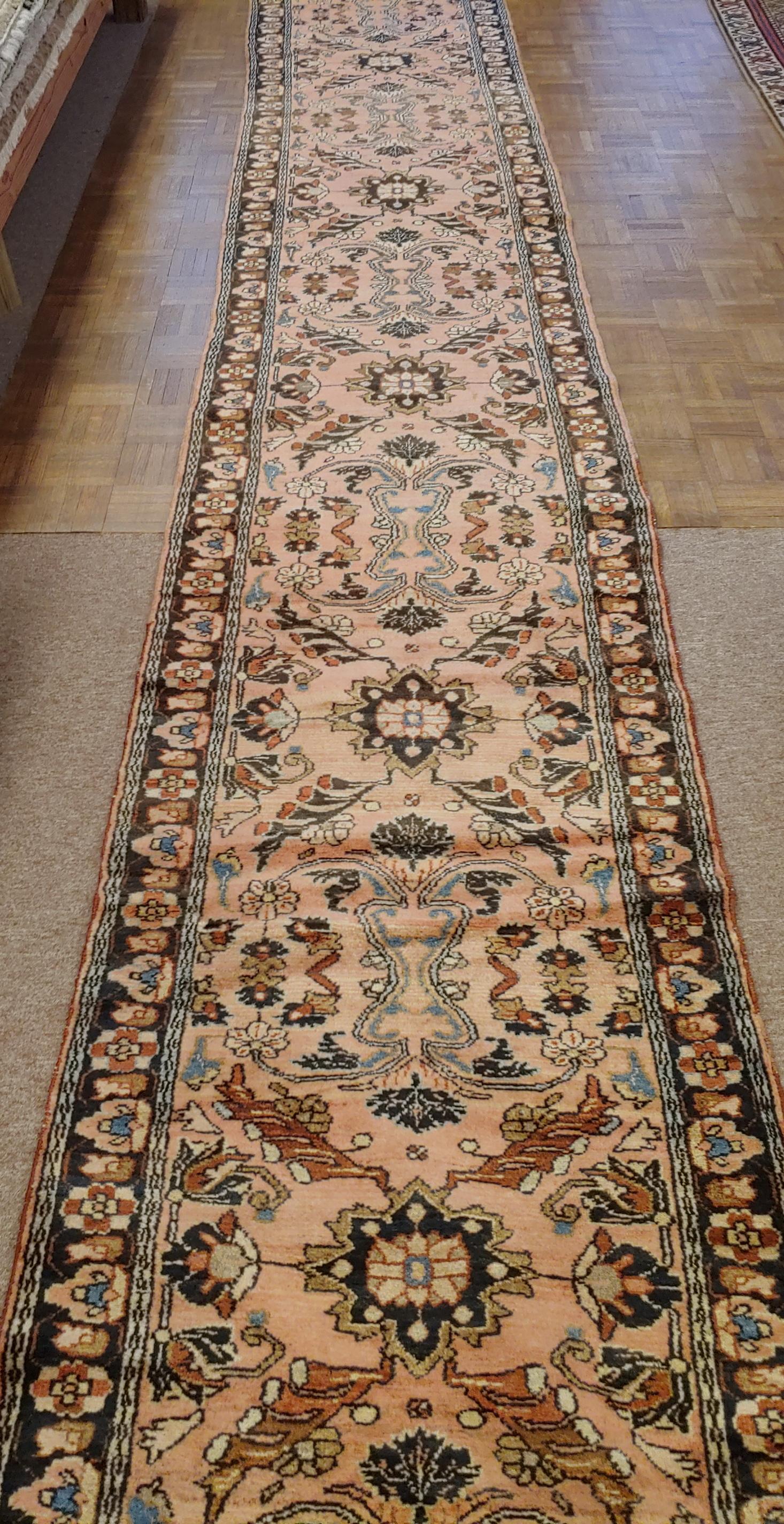 Antique Persian Lilyhan Rug, Rust/Mauve Colored Field, 1915 runner 2-5x16=4 In Good Condition For Sale In Williamsburg, VA