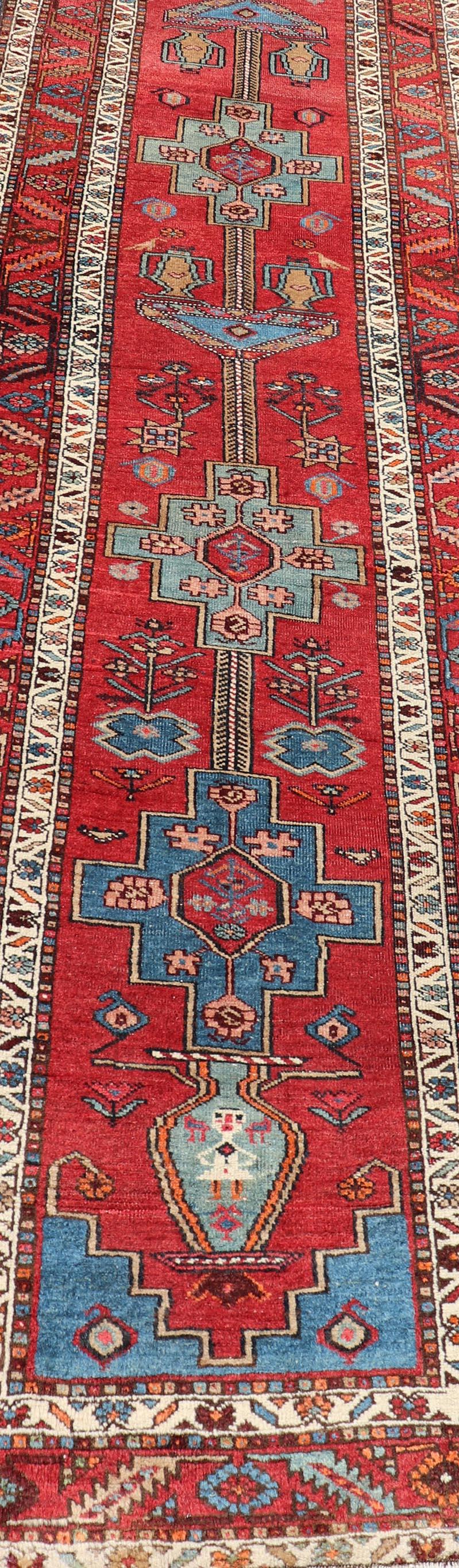 Antique Persian Long Persian Serapi Runner in Wool with Medallion Design For Sale 2