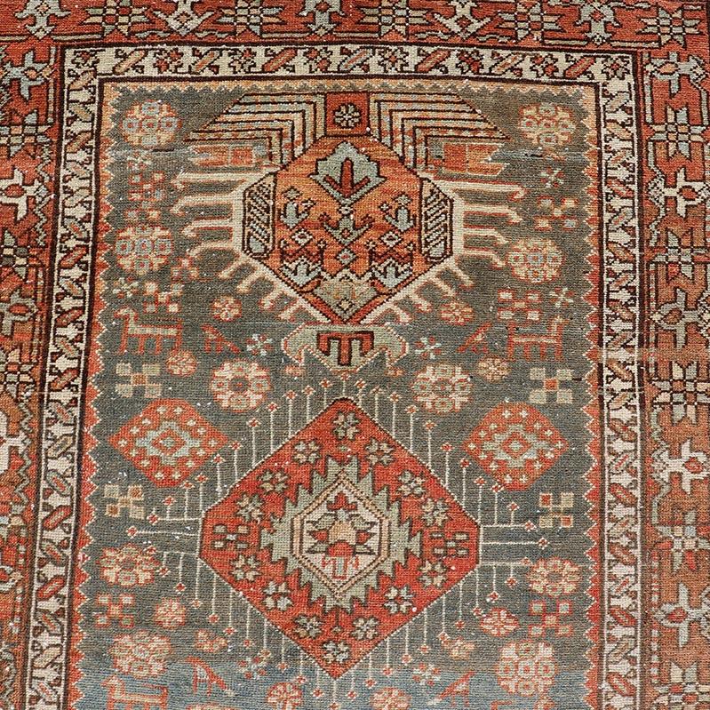 Antiker persischer langer Serapi-Läufer aus Persien mit mehreren Medaillons in Grün, Blau, Orange im Angebot 6