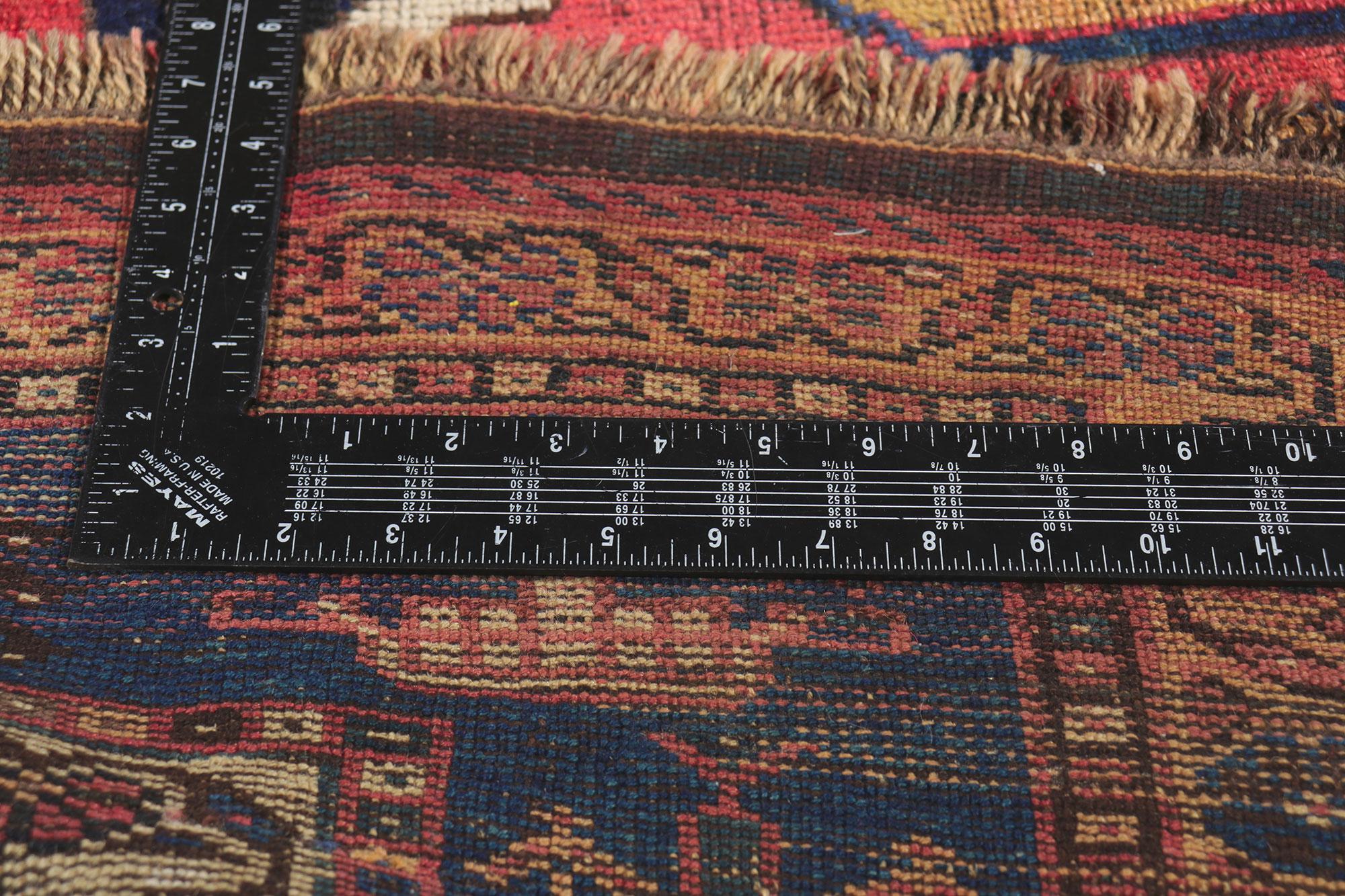 Tapis persan ancien Lori avec motif de vase Bon état - En vente à Dallas, TX