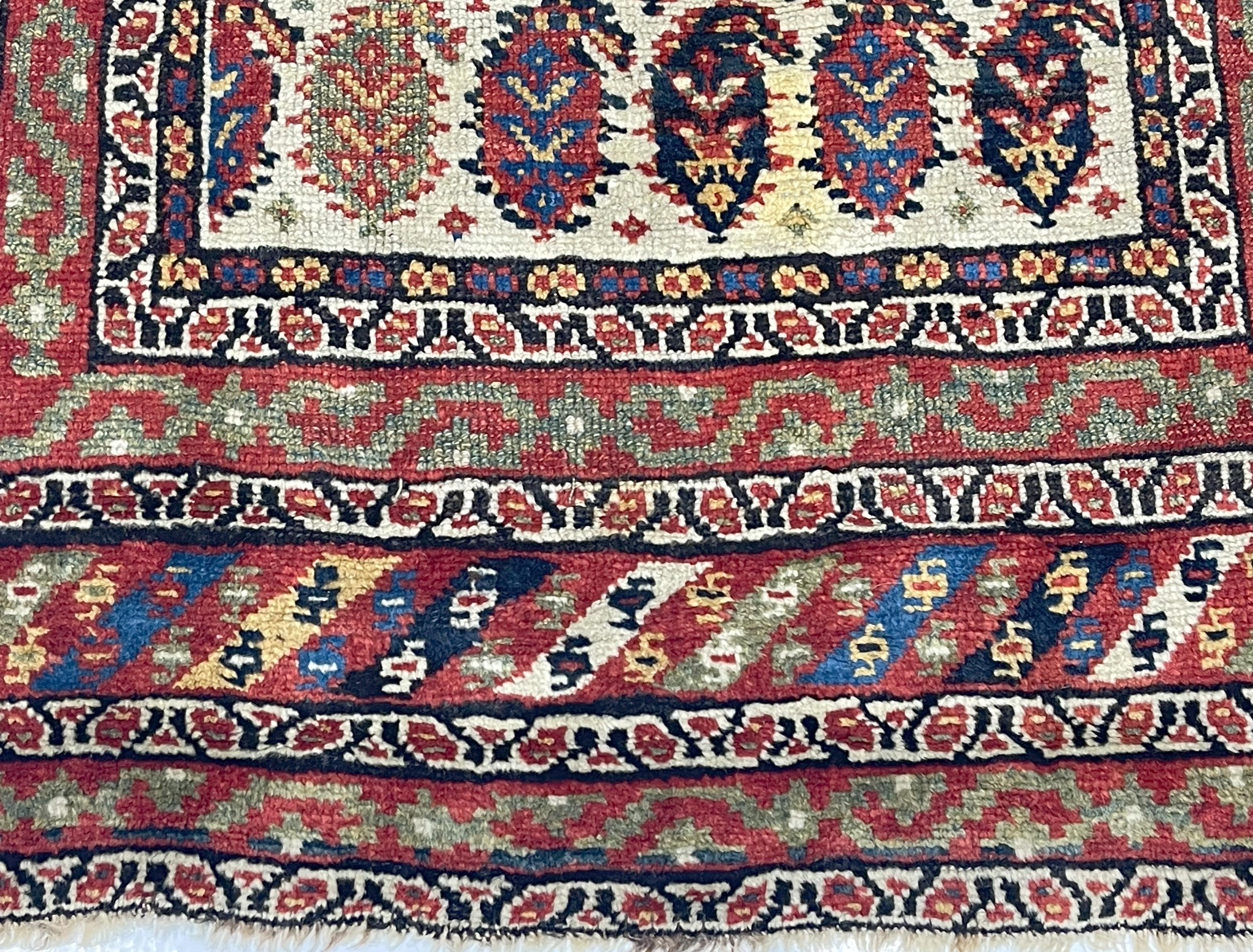 Antiker persischer Lori-Stammesteppich 3'6 x 6'6 (Handgeknüpft) im Angebot
