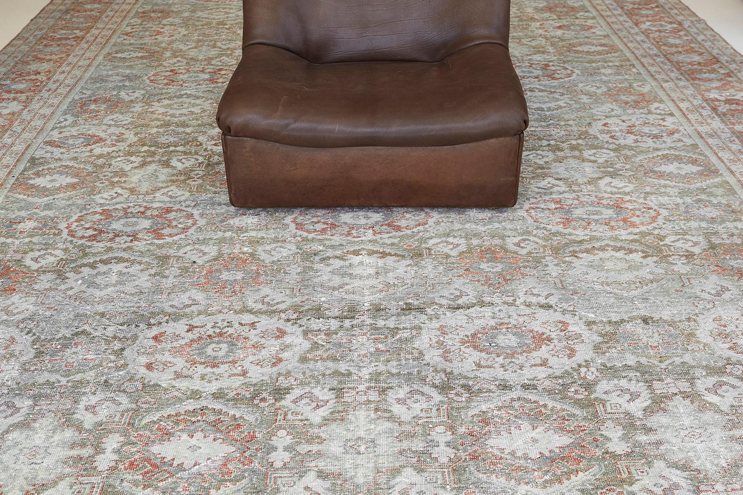 Hand-Knotted Antique Persian Mahal 29314 For Sale