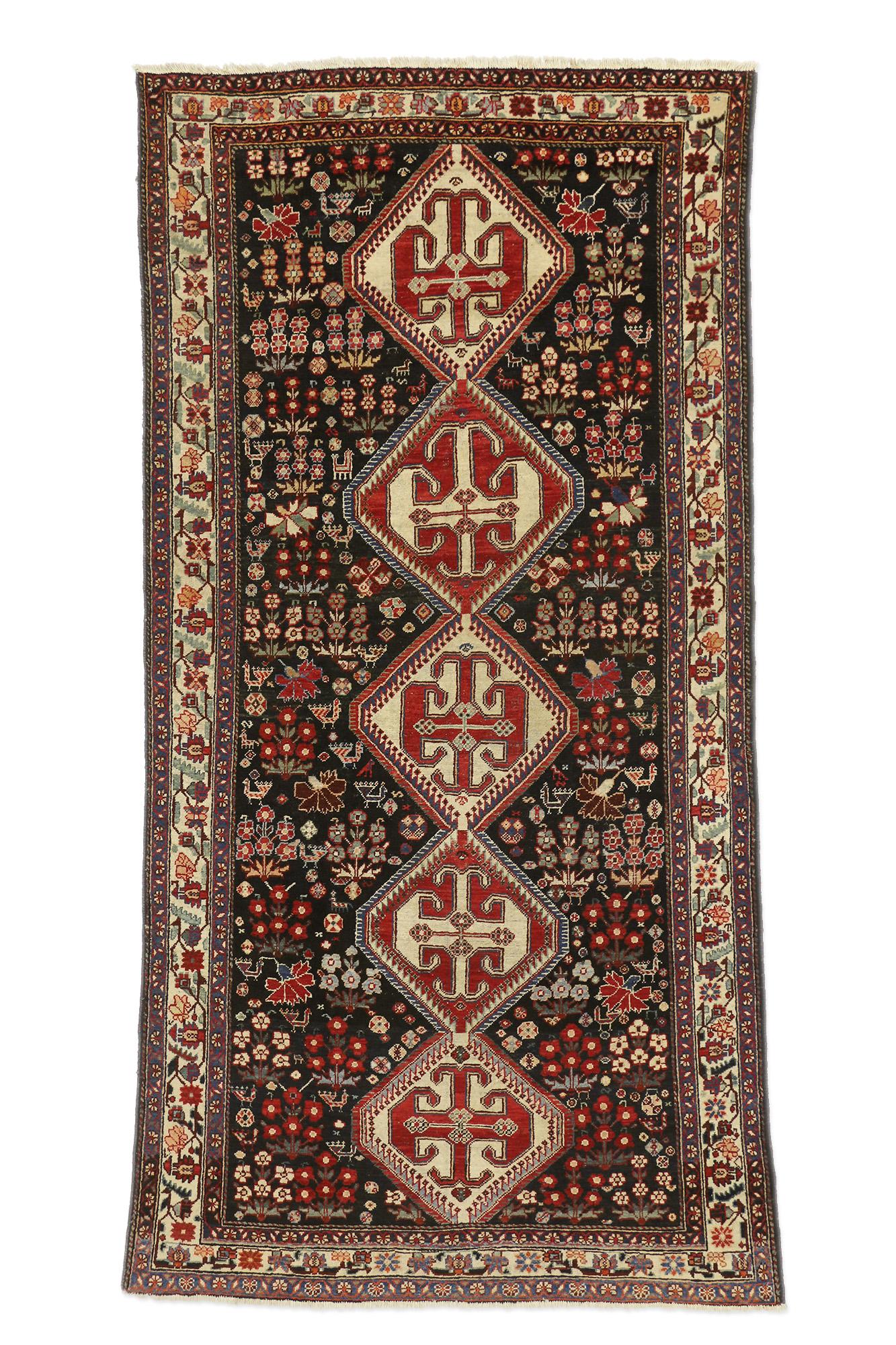 Tapis persan ancien de style traditionnel en vente 2