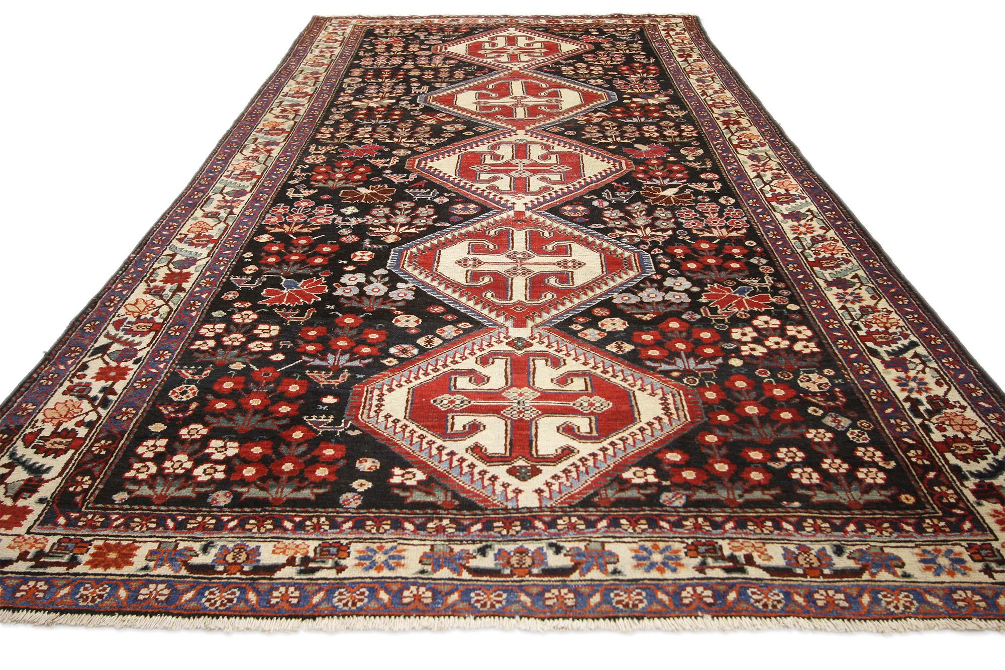 Moderne Tapis persan ancien de style traditionnel en vente