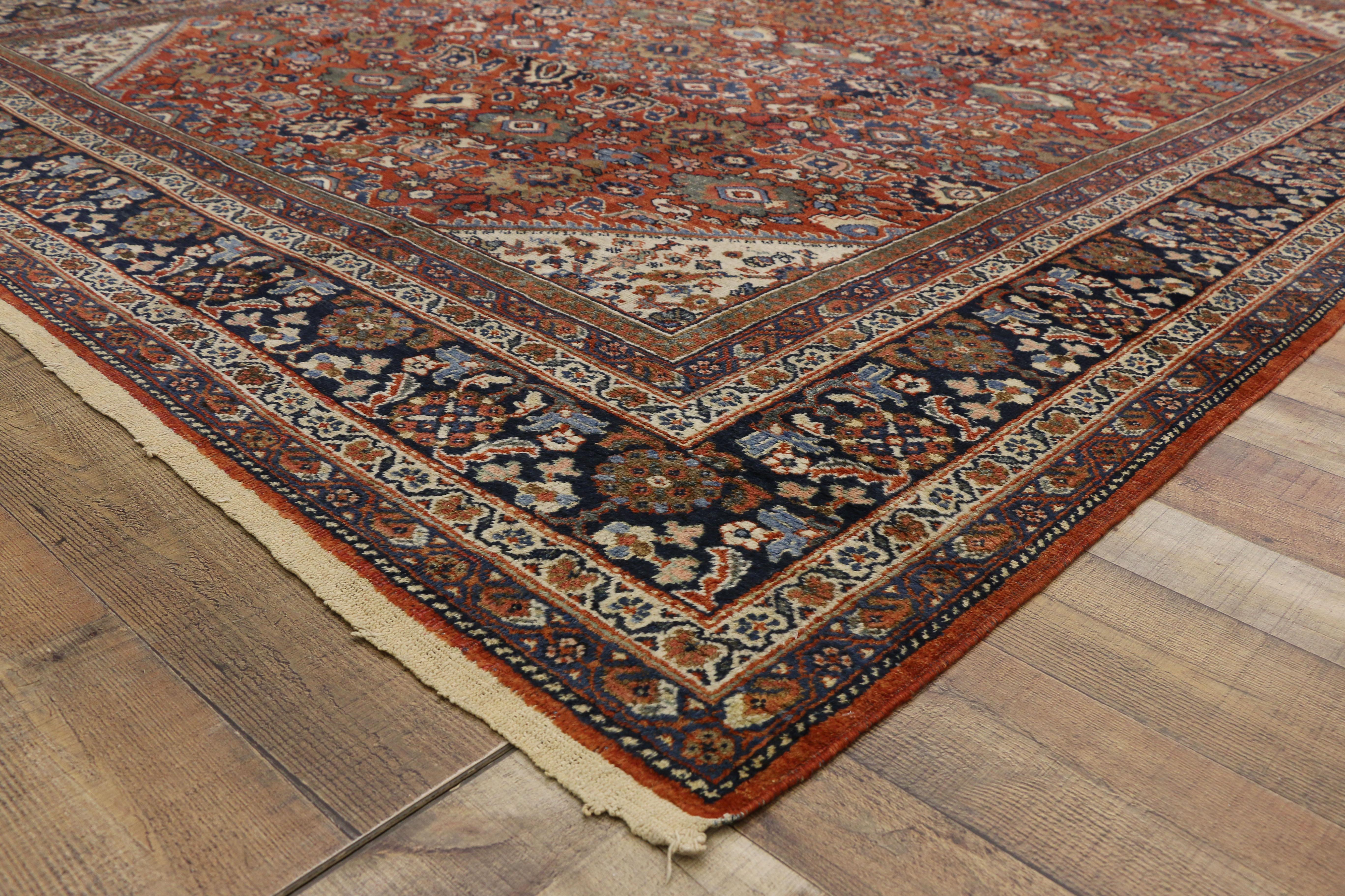 Antique Persian Mahal Area Rug with Federal and American Colonial Style In Good Condition In Dallas, TX