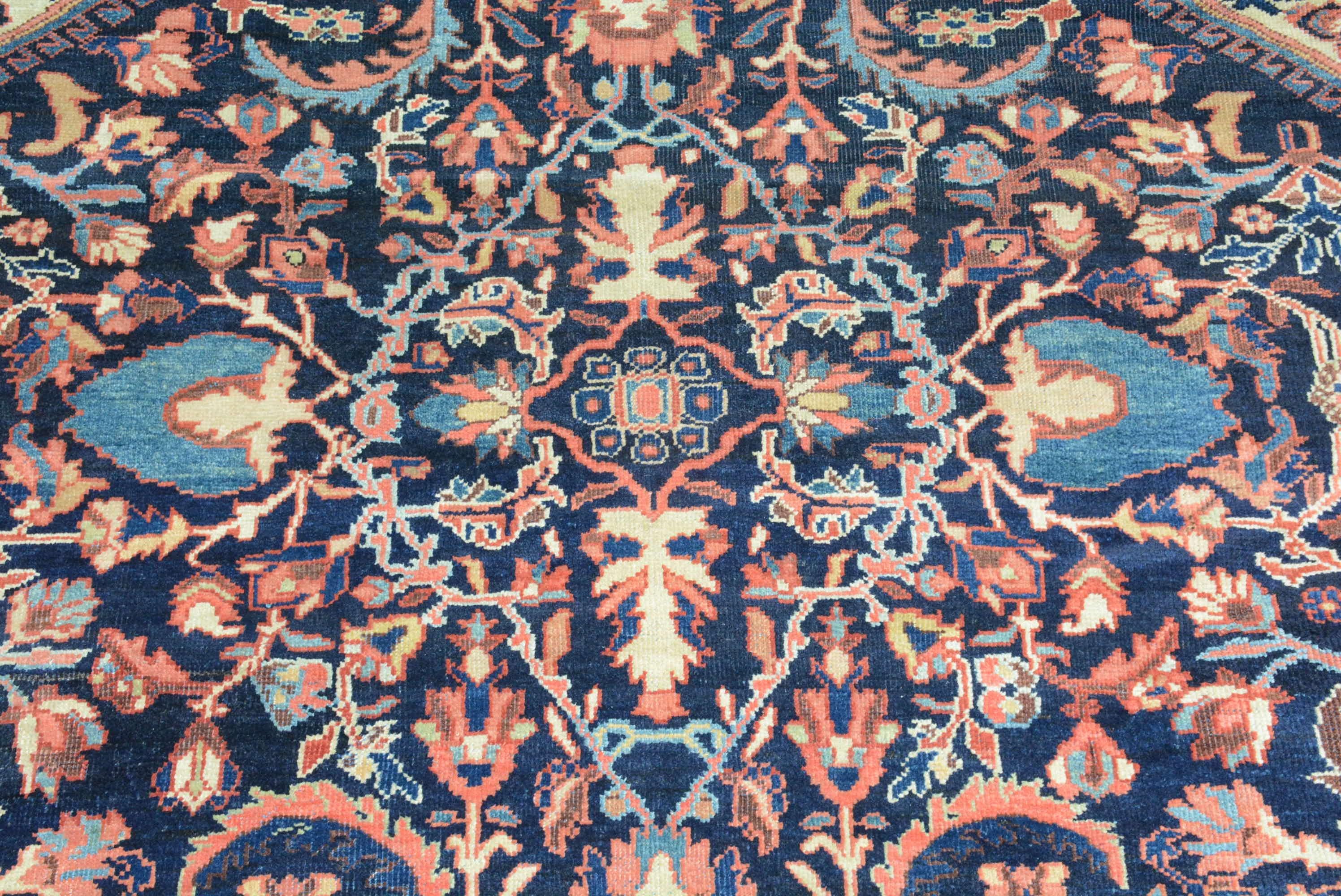 Antiker persischer Mahal-Teppich im Angebot 7
