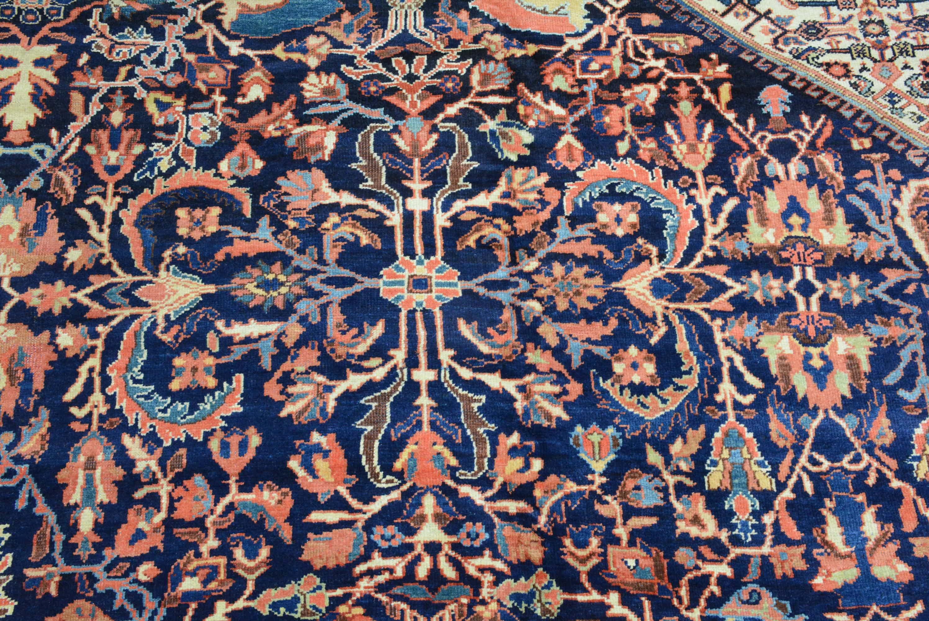 Antiker persischer Mahal-Teppich (Persisch) im Angebot