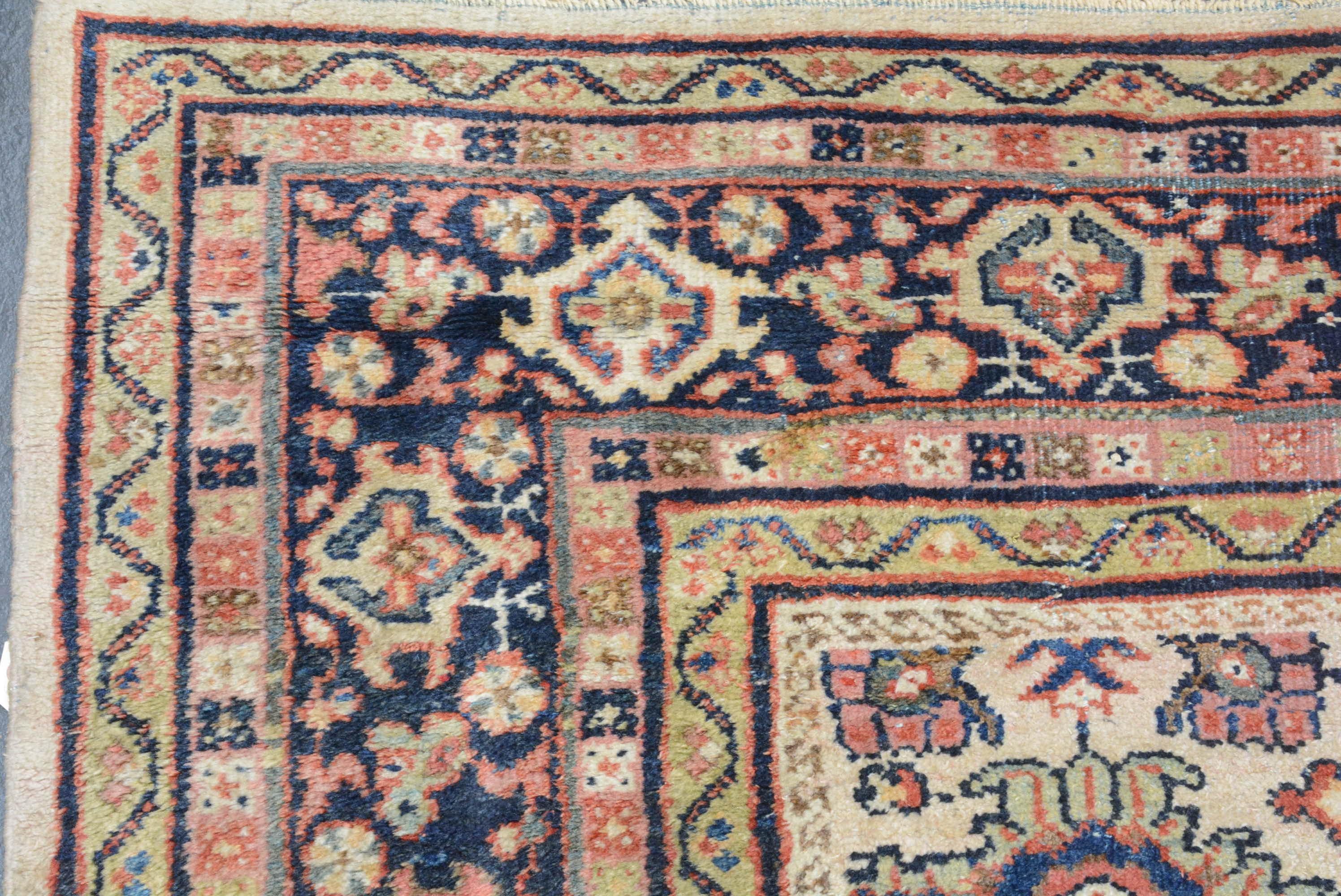 Antique Persian Mahal Carpet In Good Condition For Sale In Closter, NJ