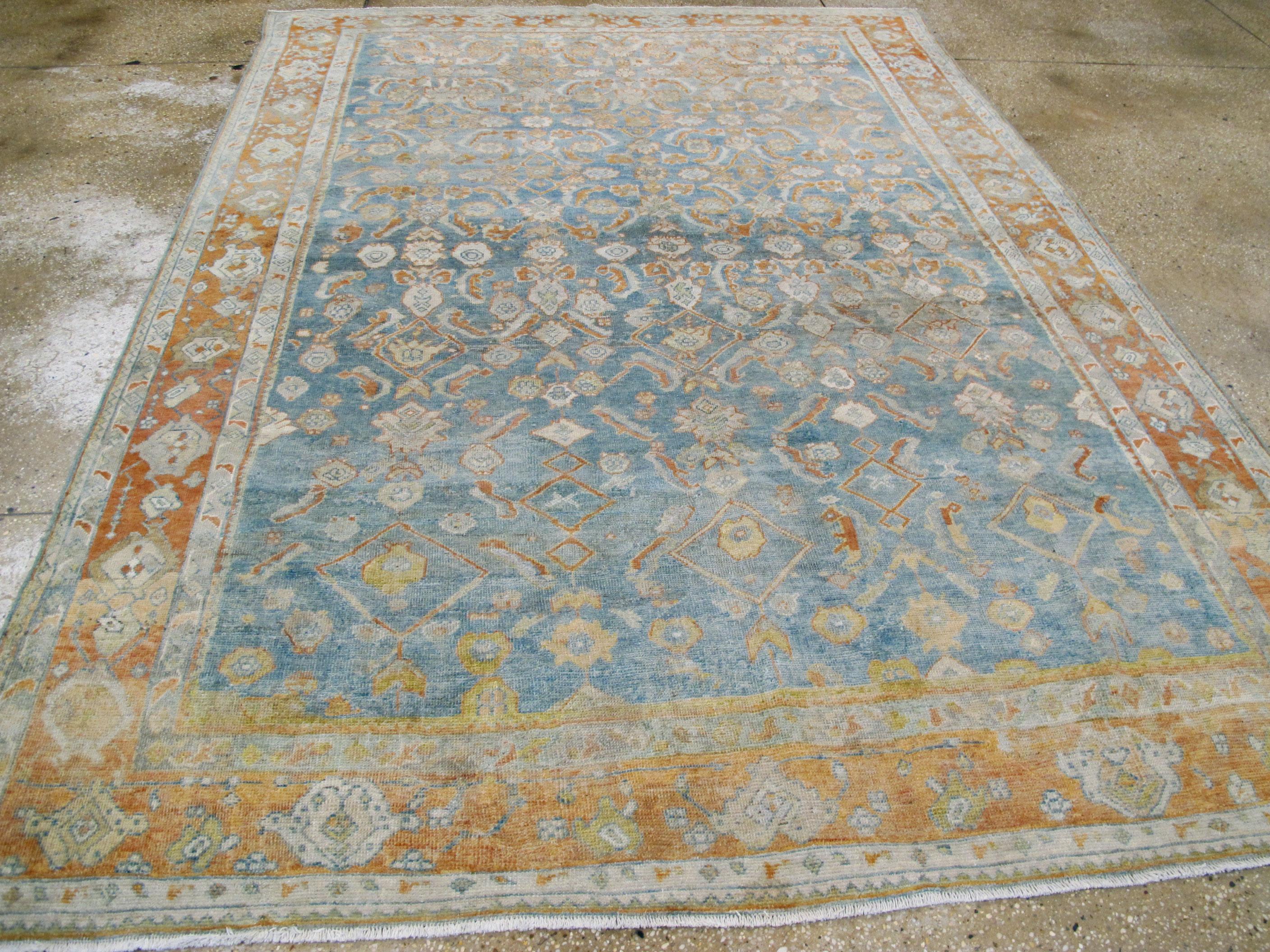 Antique Persian Mahal Carpet In Good Condition In New York, NY