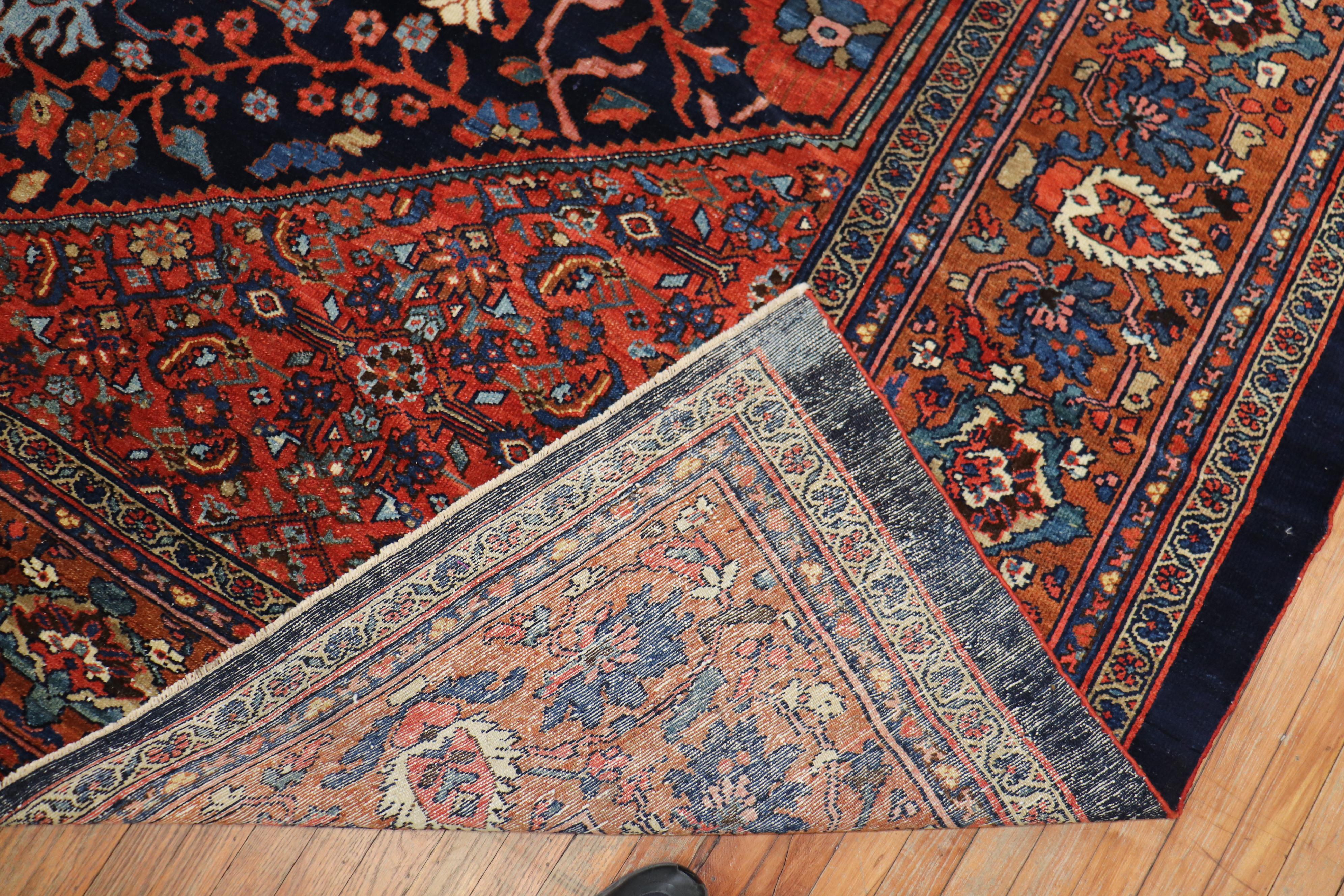 Antique Persian Mahal Carpet In Good Condition For Sale In New York, NY