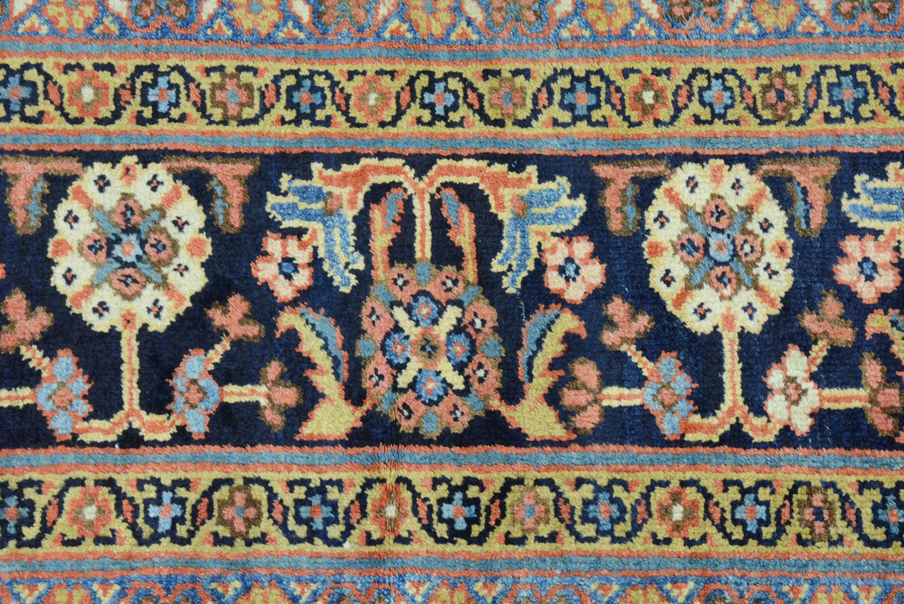 Antiker persischer Mahal-Teppich (Frühes 20. Jahrhundert) im Angebot
