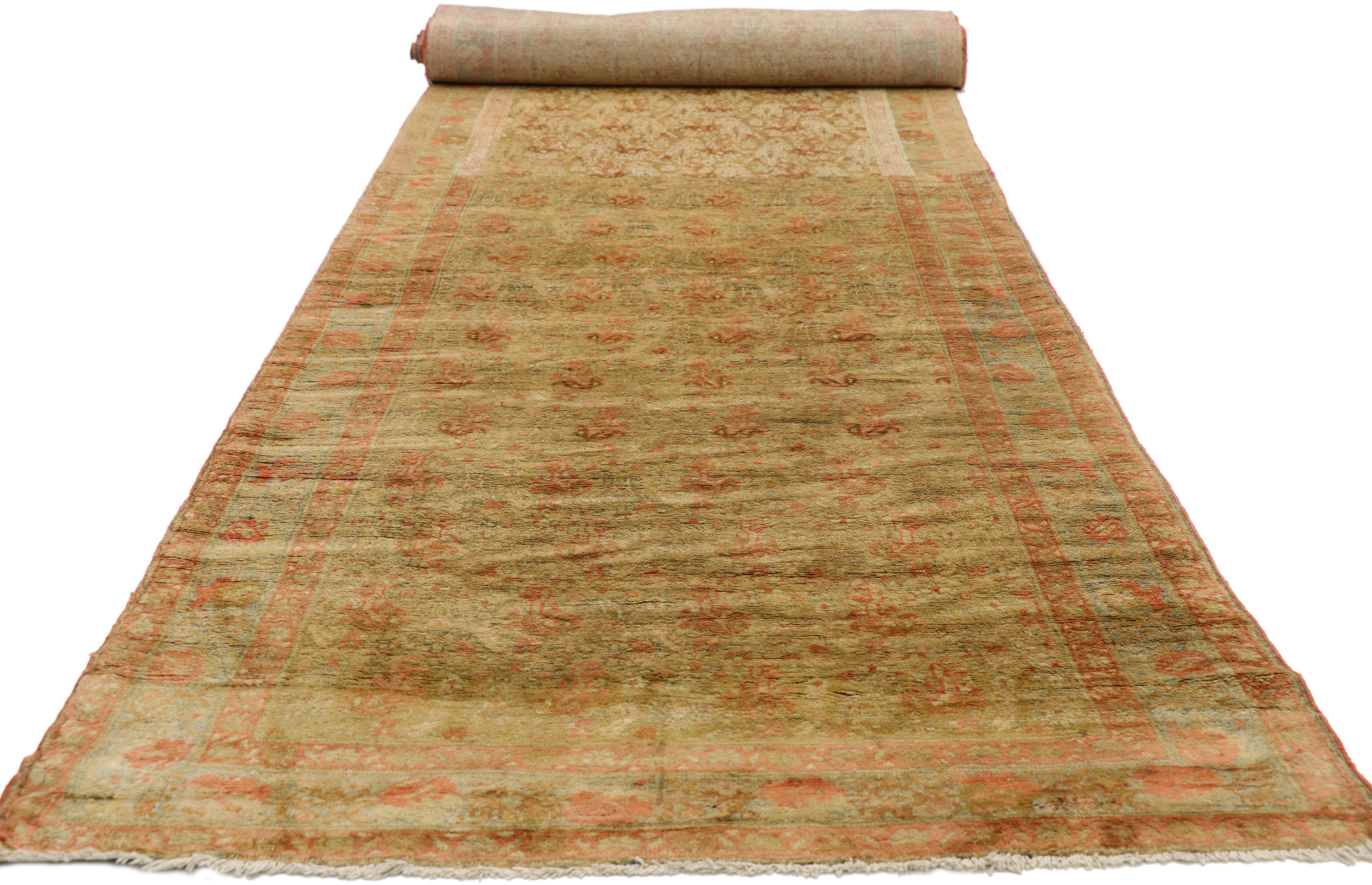 Tabriz Tapis persan ancien Mahal, 03'09 x 28'04 en vente