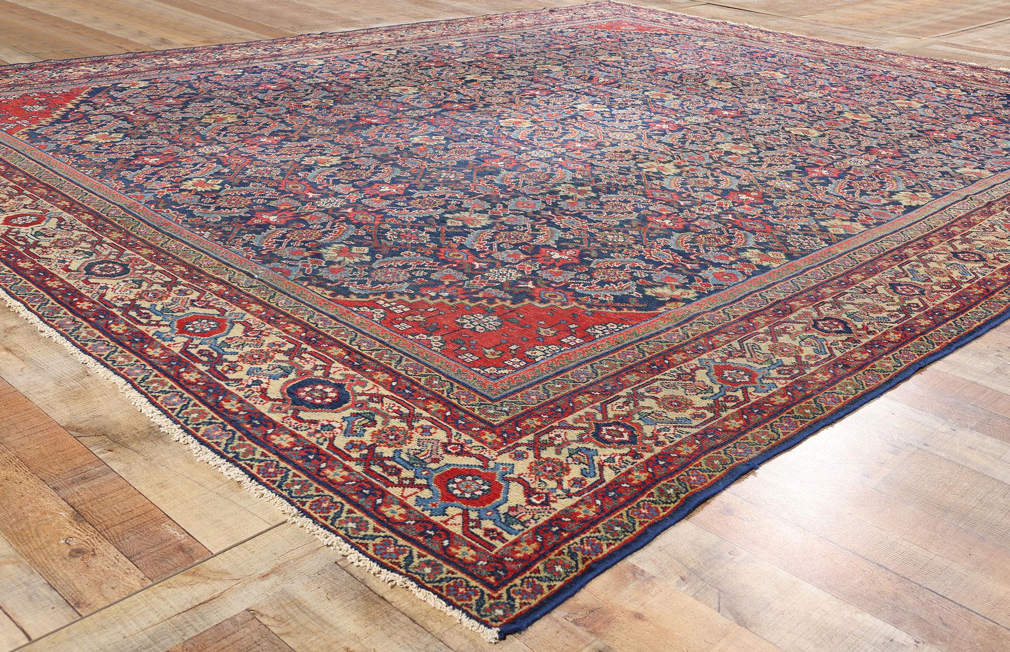 20ième siècle Tapis persan ancien de style traditionnel en vente