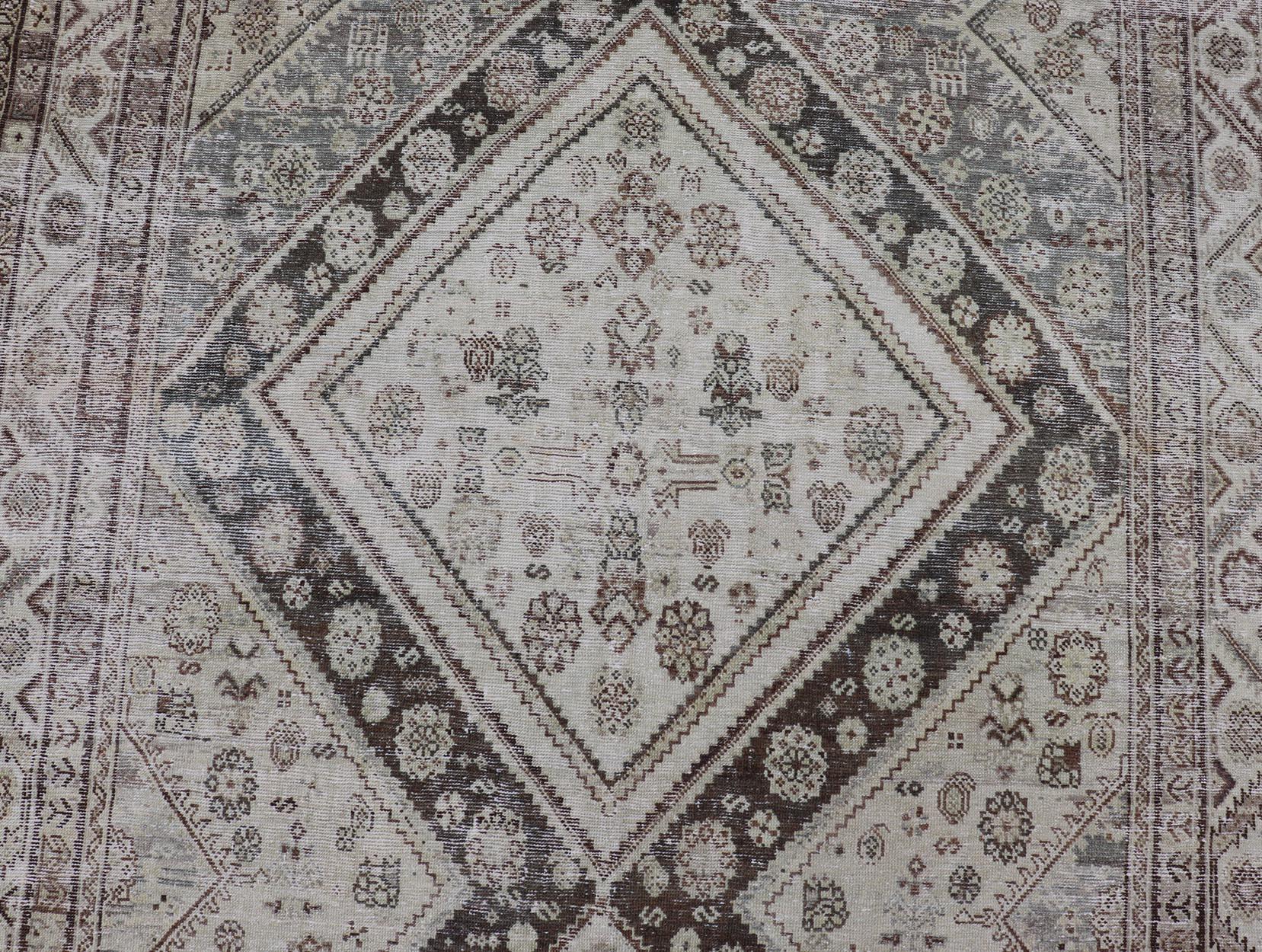 Antique Persian Mahal Gallery Rug with Medallion Design in Cream and Browns For Sale 7