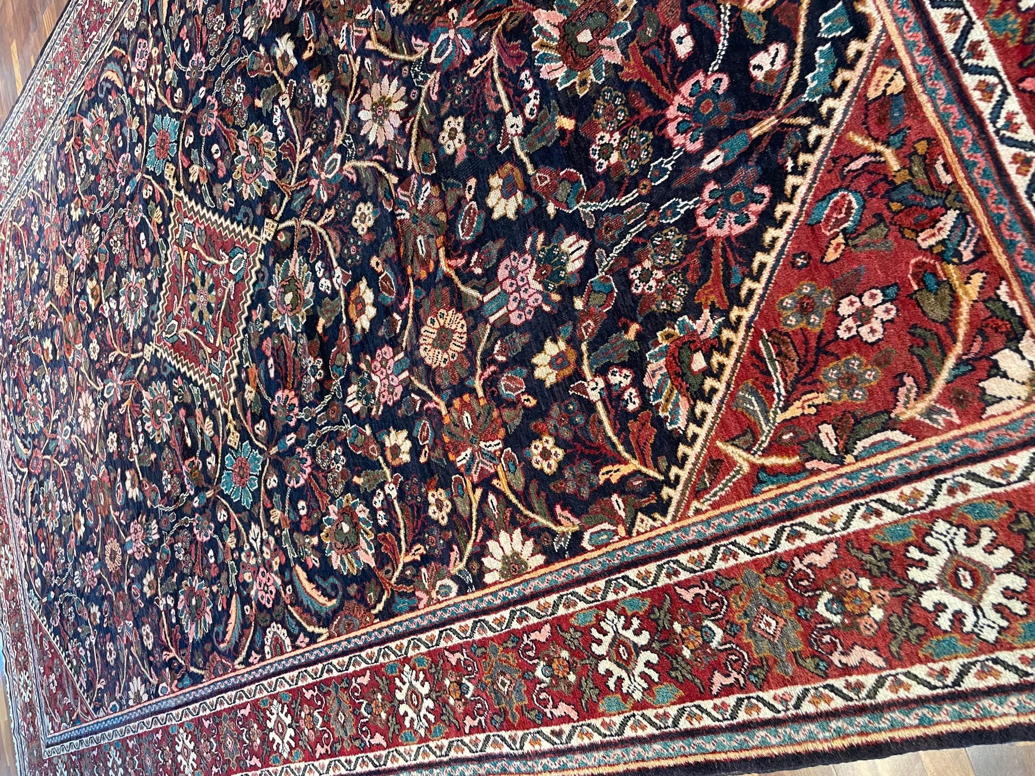 Antique Persian Mahal 10' 10