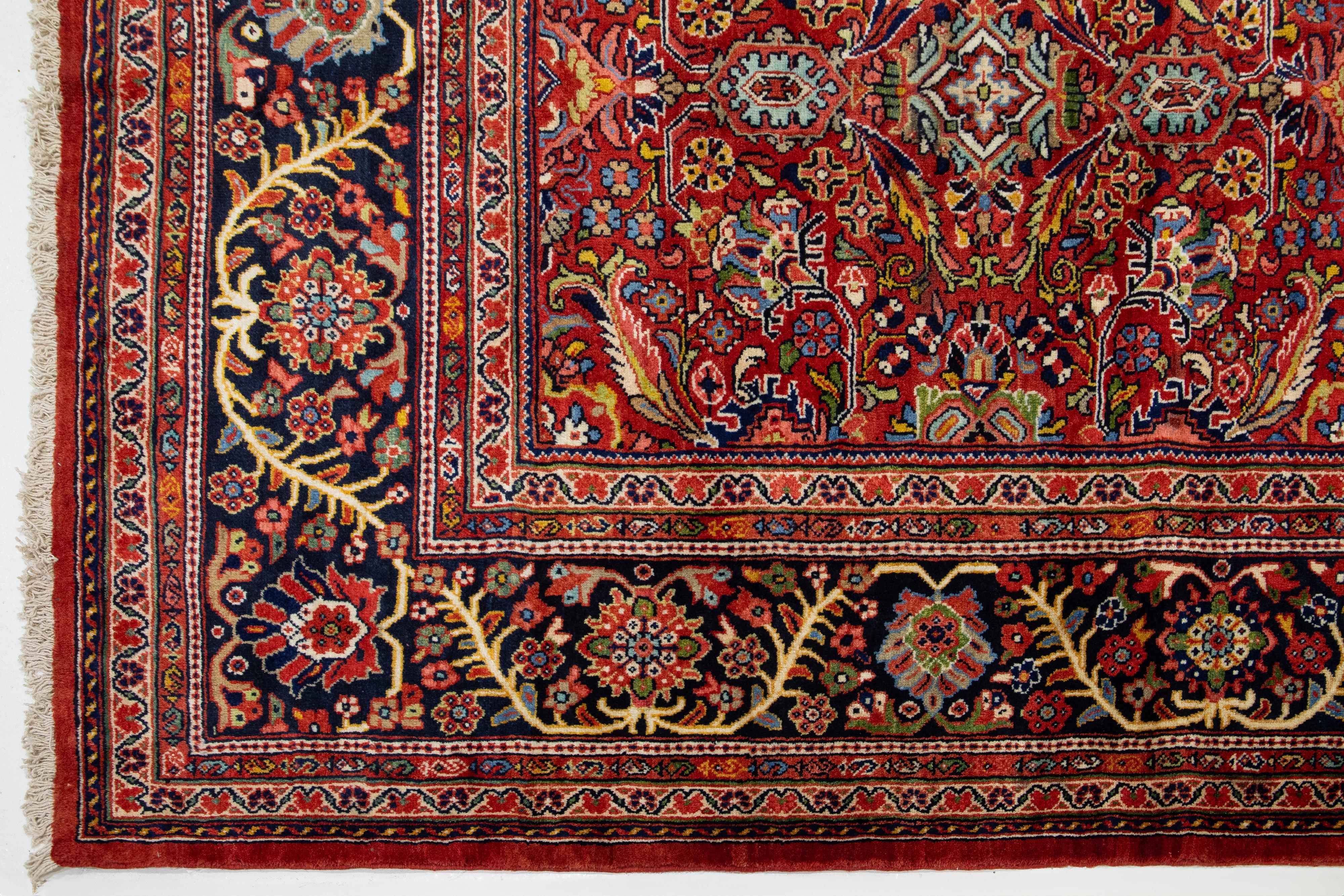 XIXe siècle Tapis persan Mahal surdimensionné fabriqué à la main avec un motif floral en vente