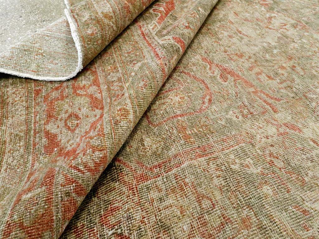 Antiker persischer Mahal-Teppich in Zimmergröße (20. Jahrhundert) im Angebot