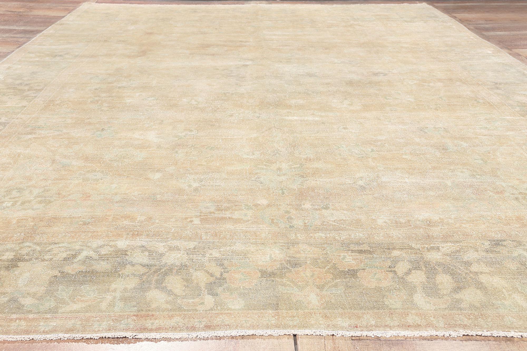 Antique Persian Mahal Rug, Earth-Tone Elegance Meets Relaxed Refinement For Sale 1