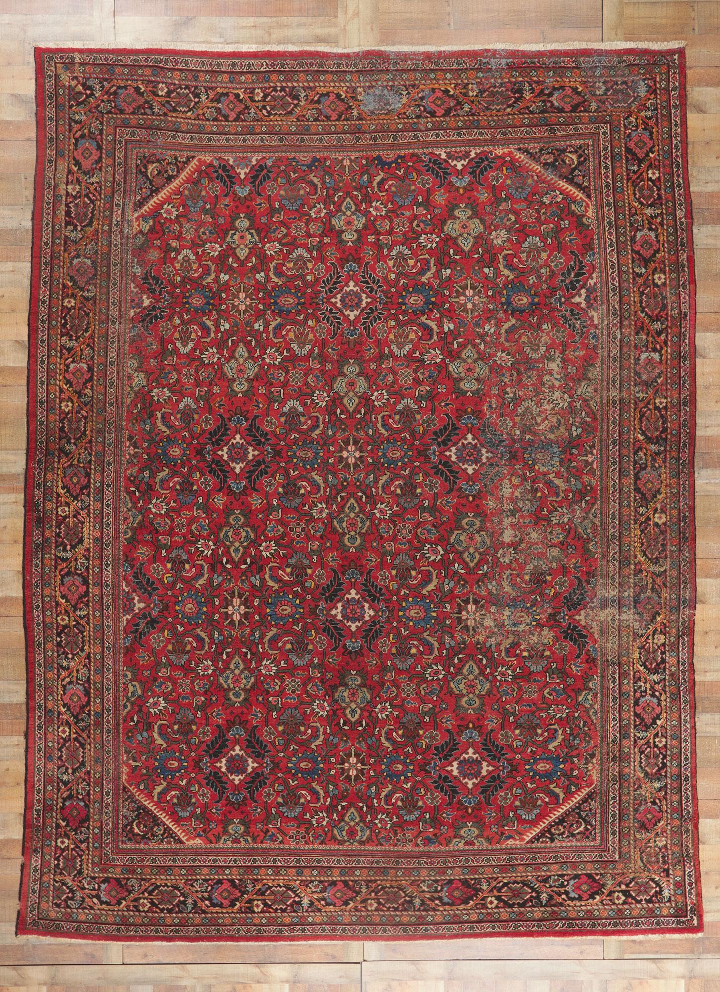 Antique Persian Mahal Rug In Distressed Condition For Sale In Dallas, TX