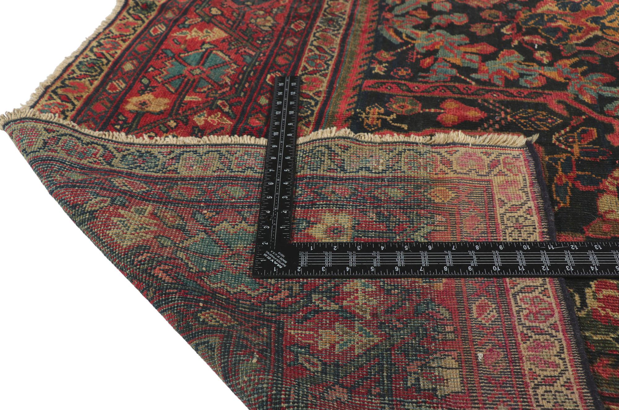 20ième siècle Ancien tapis persan Mahal en vente
