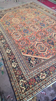 Antique Mahal Rug, Hand-Knotted Wool, Floral Design, 1920