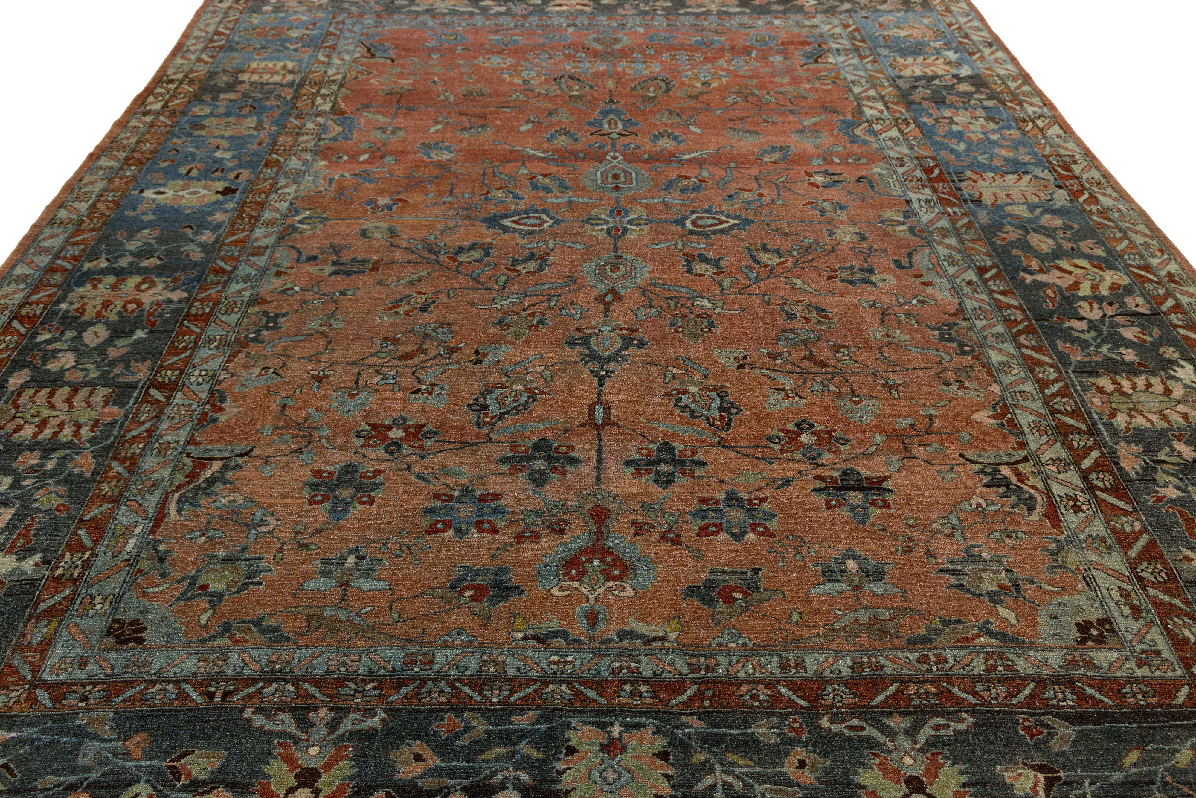 Noué à la main Antique Persian Mahal Rug in Red Hand-Knotted Wool, 20th Century en vente