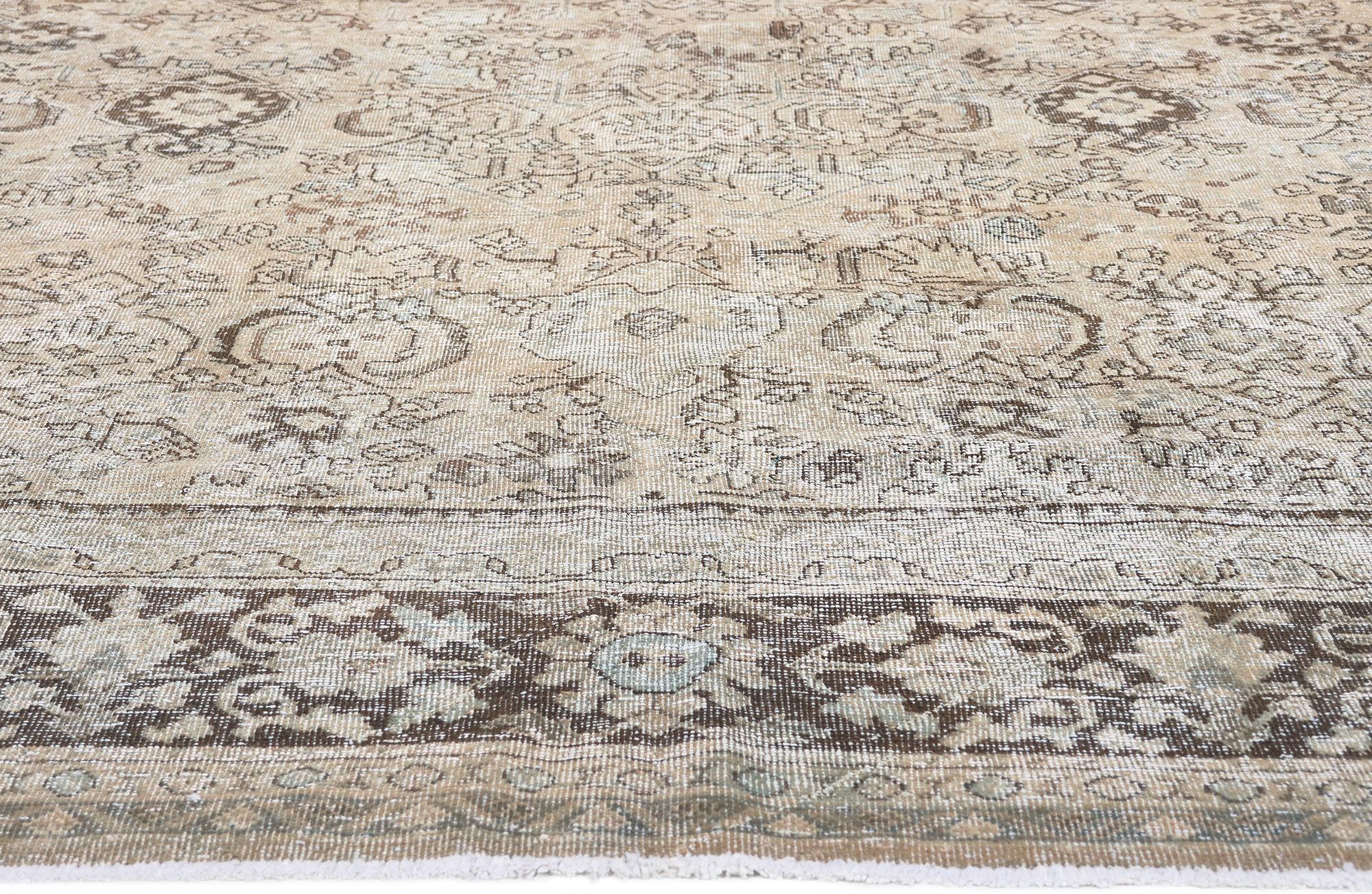 Antique Persian Mahal Rug, Rustic and Refined Meets Laid-Back Luxury In Distressed Condition For Sale In Dallas, TX