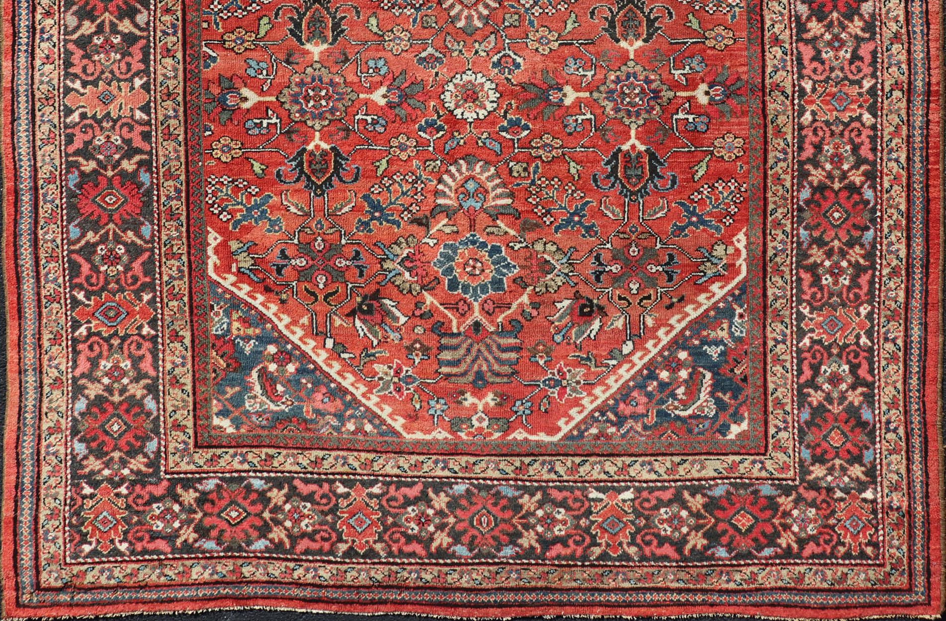 Antique tapis Mahal avec un design all over en rouge rouille multi couleurs, Keivan Woven Arts/rug/ DSP-R9818, pays d'origine / type : Iran / Sultanabad, circa early-20th century

Mesures7'5 x 10'2

Ce tapis Mahal antique coloré aux qualités