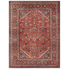 Tapis persan ancien Mahal avec motif sur toute sa surface, bordure rouge douce et foncée