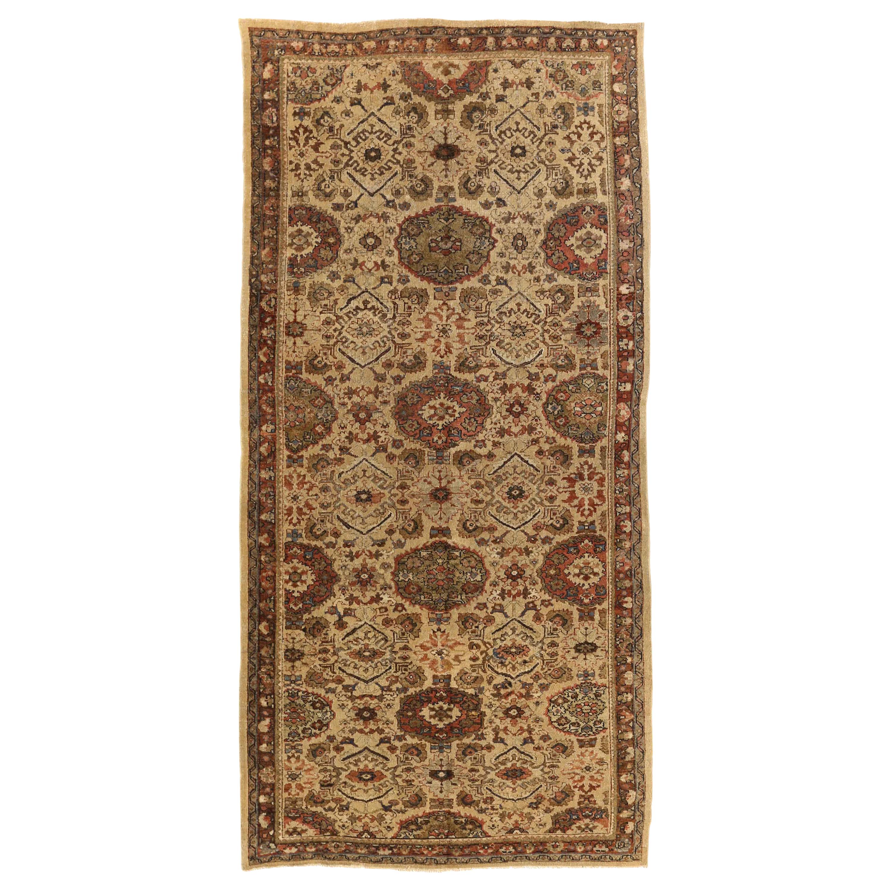 Tapis persan antique Mahal avec détails floraux beige et rouille sur fond ivoire en vente