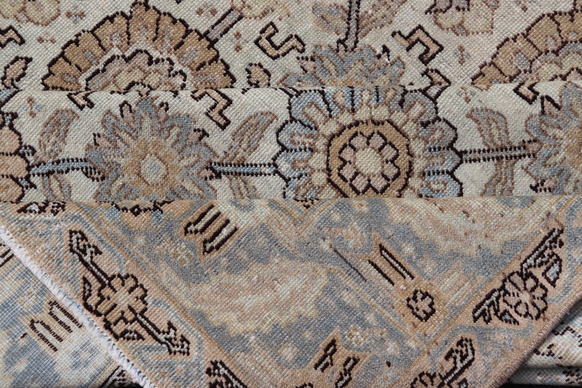Antiker persischer Mahal-Teppich mit floralen Medaillons und geometrischen Bordüren, 4'2