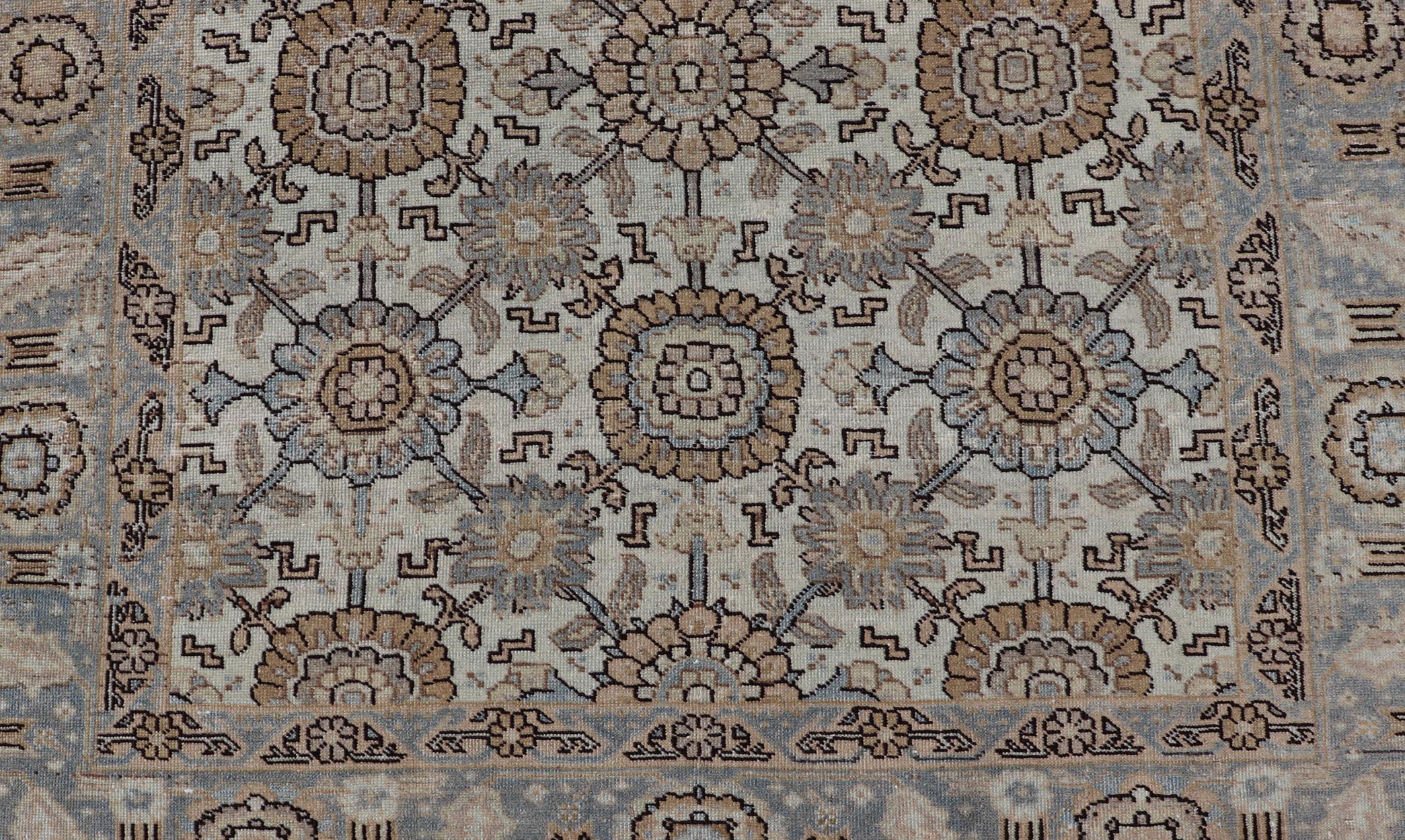 Antiker persischer Mahal-Teppich mit floralen Medaillons und geometrischen Bordüren, 4'2