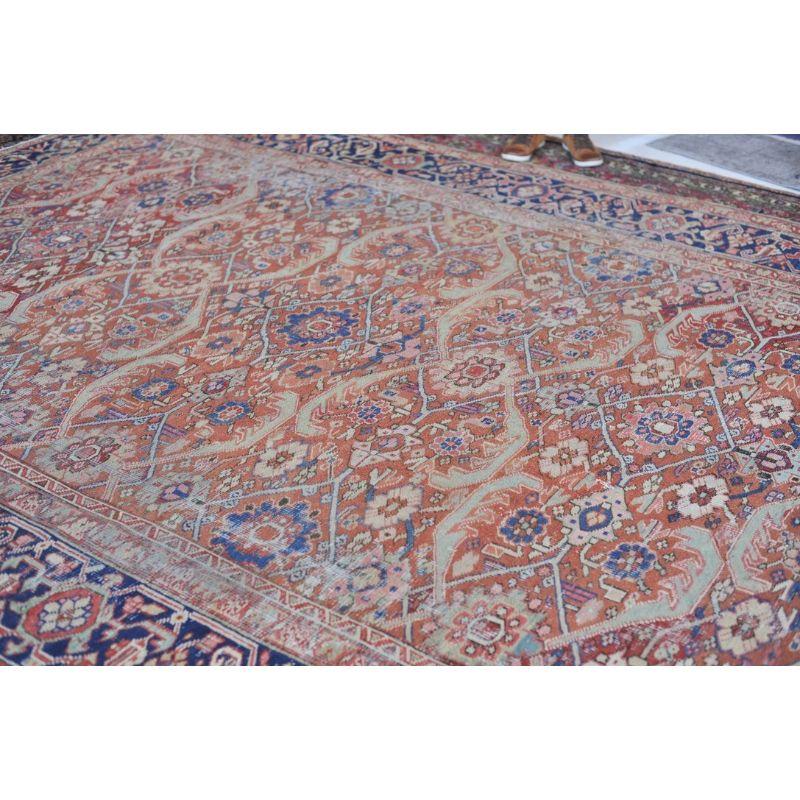 Antiker persischer Mahal-Teppich mit geometrischem Blumenmuster, um 1925-1935 im Angebot 6
