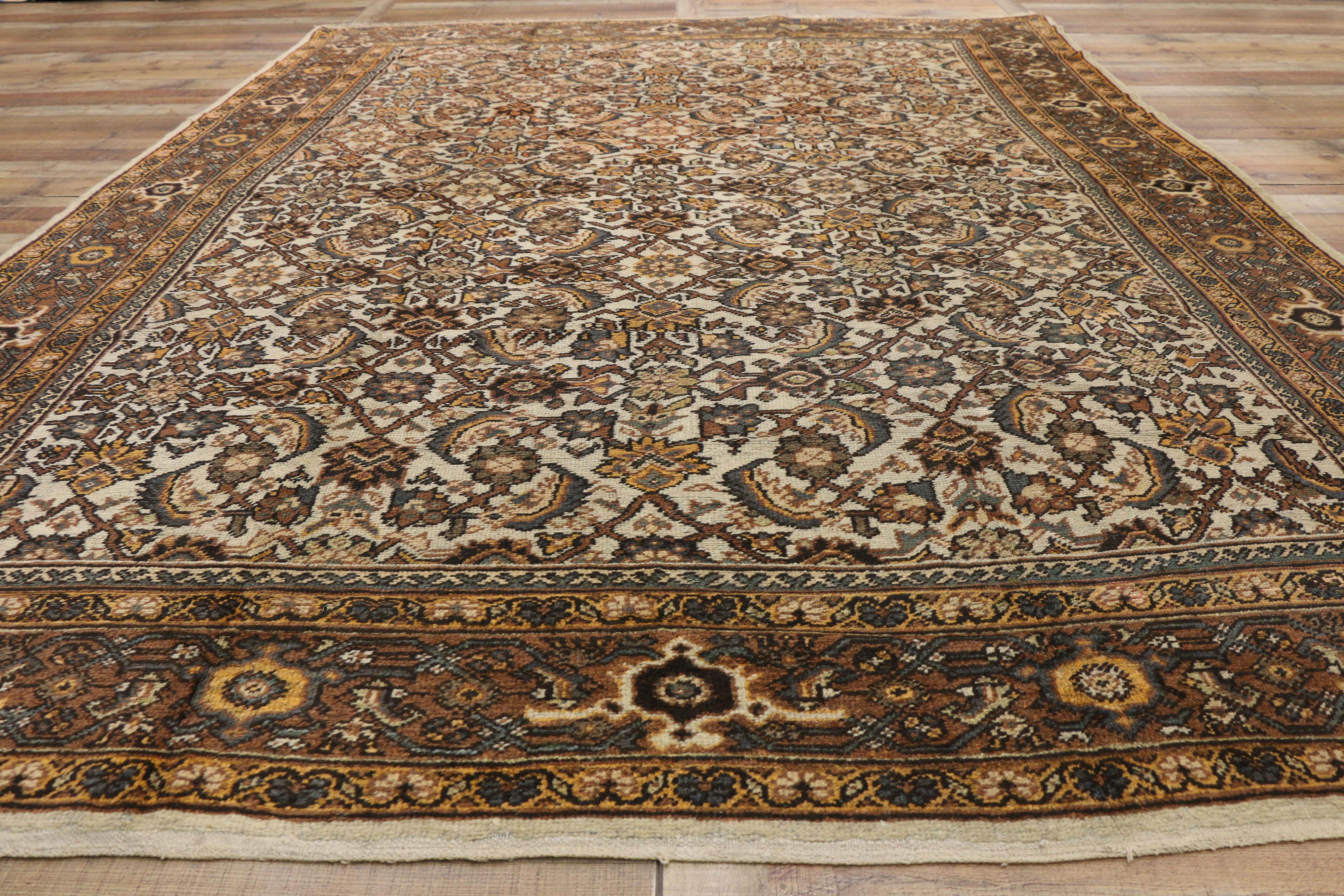 Antique Persian Mahal Rug with Herati Pattern and Rustic Arts & Crafts Style In Good Condition For Sale In Dallas, TX