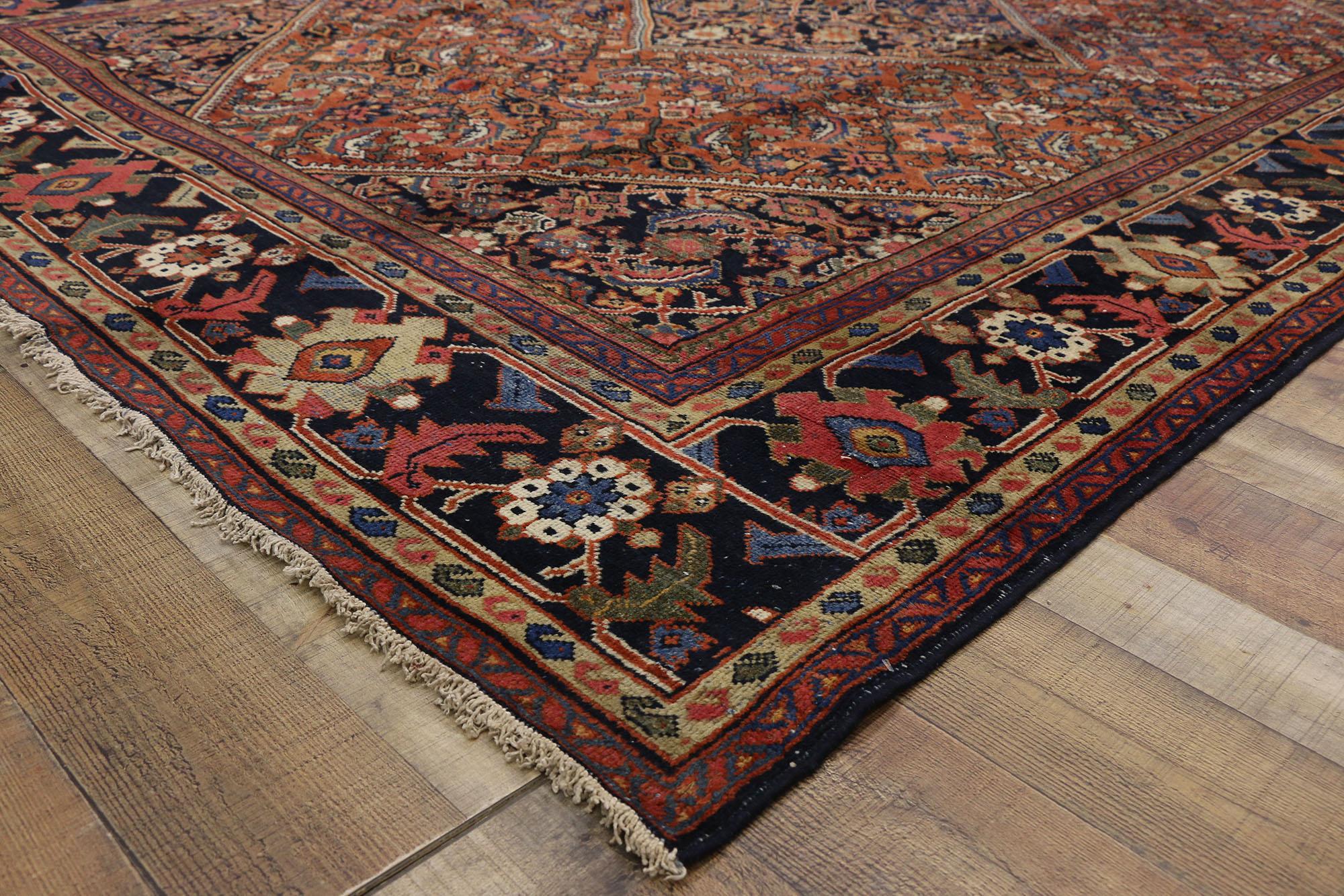 20th Century Antique Persian Mahal Rug with Traditional Style For Sale