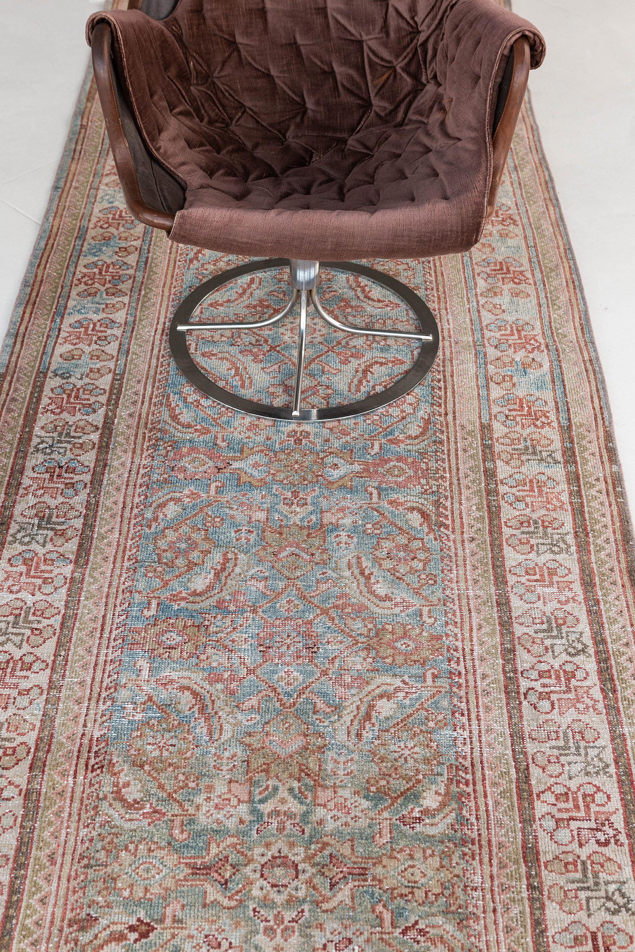 Antique Persian Mahal Runner 26808 In Good Condition For Sale In WEST HOLLYWOOD, CA