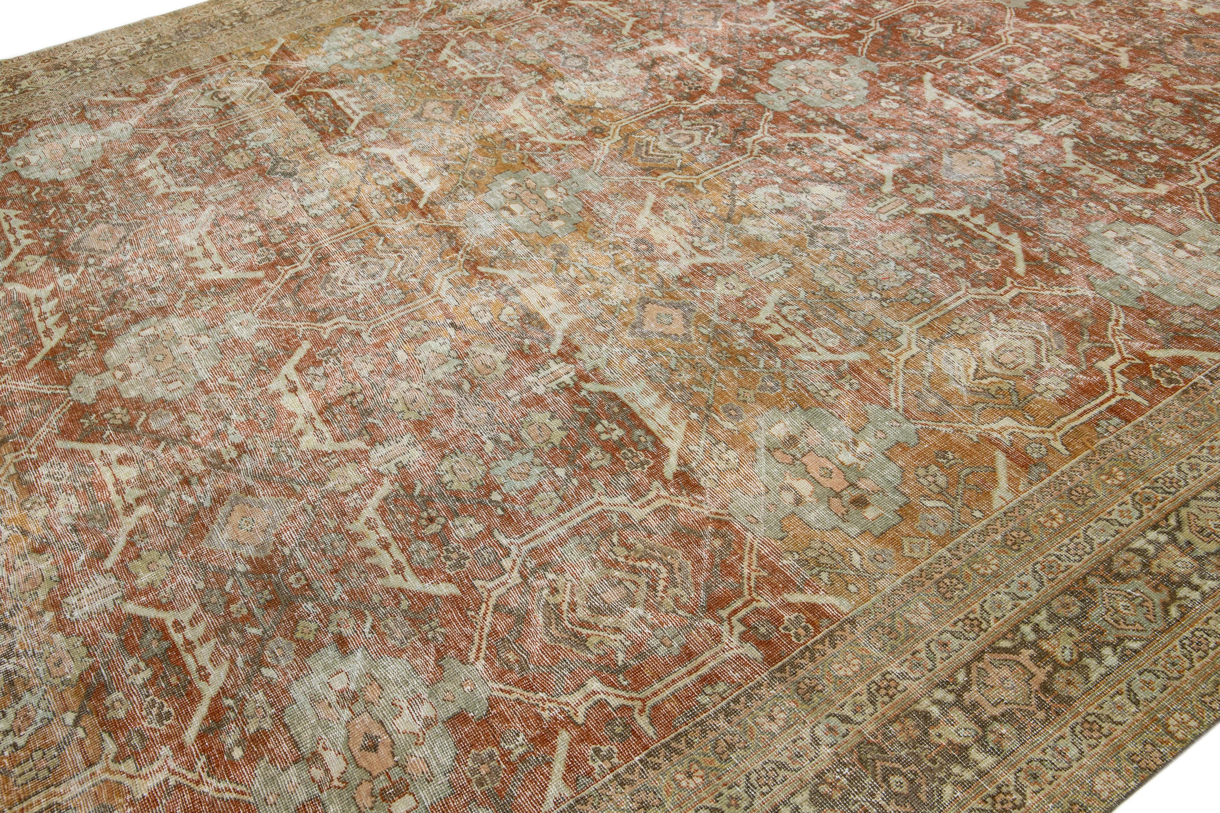 Antiker persischer Mahal-Oversize-Wollteppich in Rost mit Allover-Design (Islamisch) im Angebot