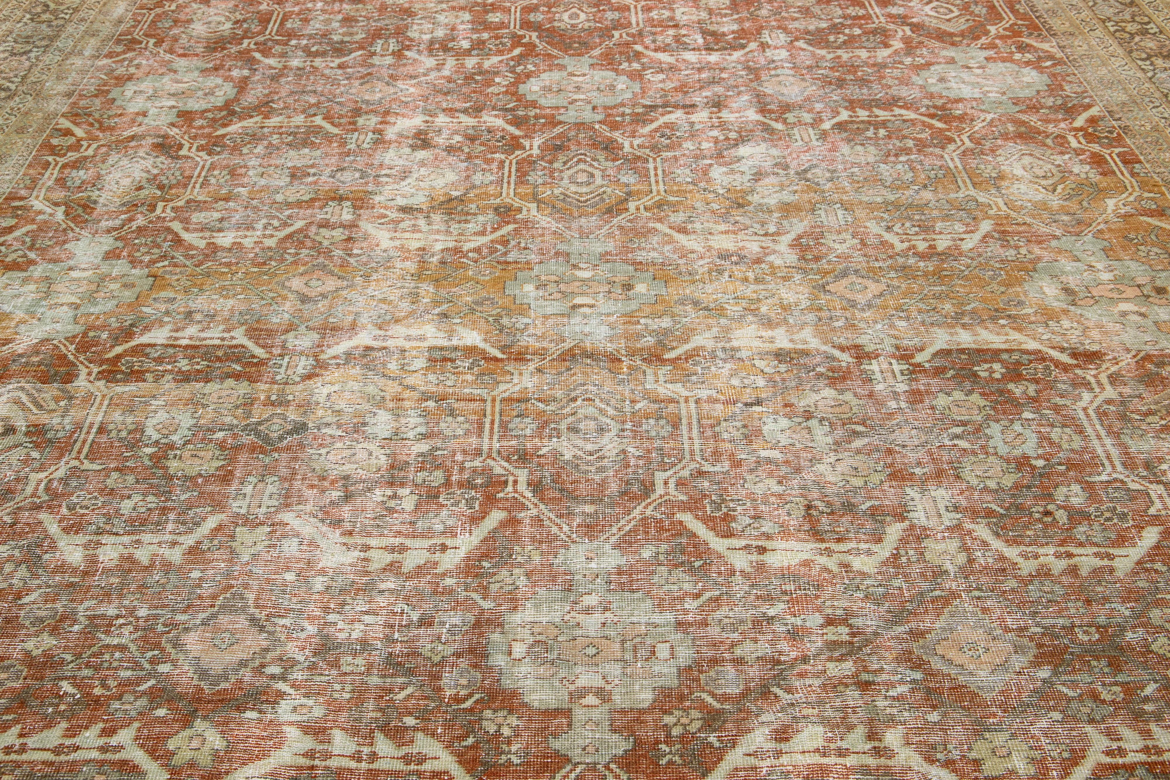Antiker persischer Mahal-Oversize-Wollteppich in Rost mit Allover-Design im Zustand „Gut“ im Angebot in Norwalk, CT