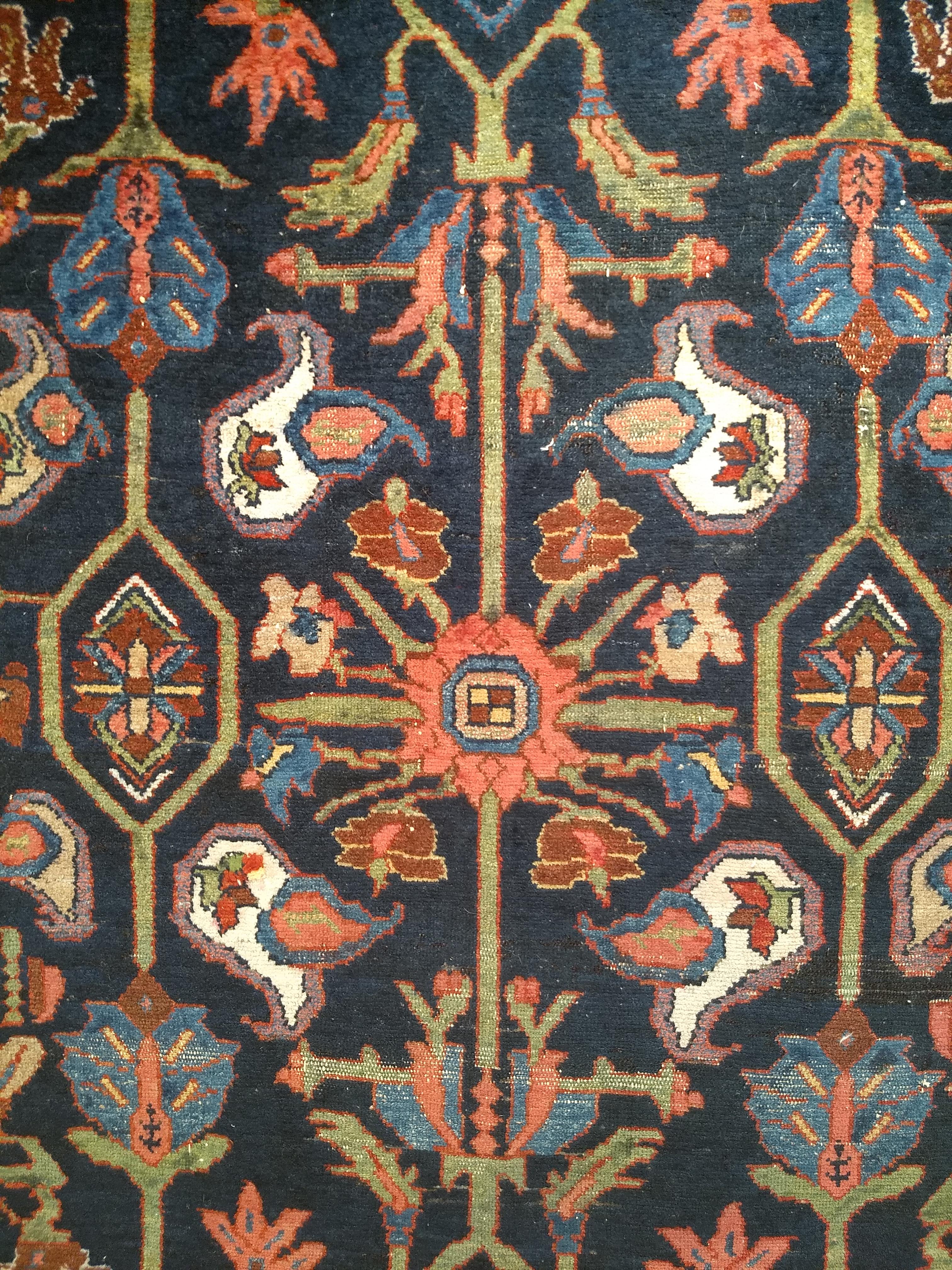 Persischer Mahal Sultanabad-Teppich im Allover-Muster in Marineblau, Grün, Rot (Handgeknüpft) im Angebot
