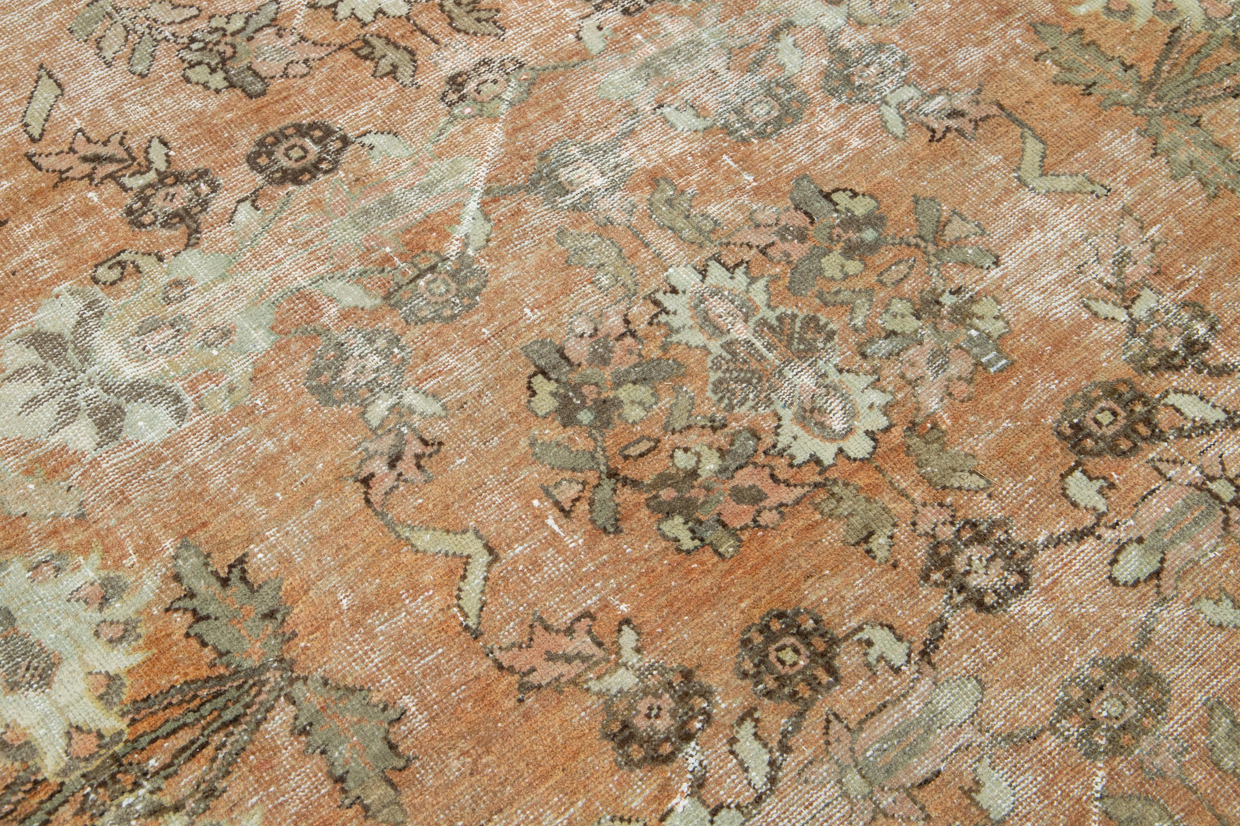 Antique Persian Mahal Wool Rug In Terracotta Color with Floral Design im Zustand „Gut“ im Angebot in Norwalk, CT