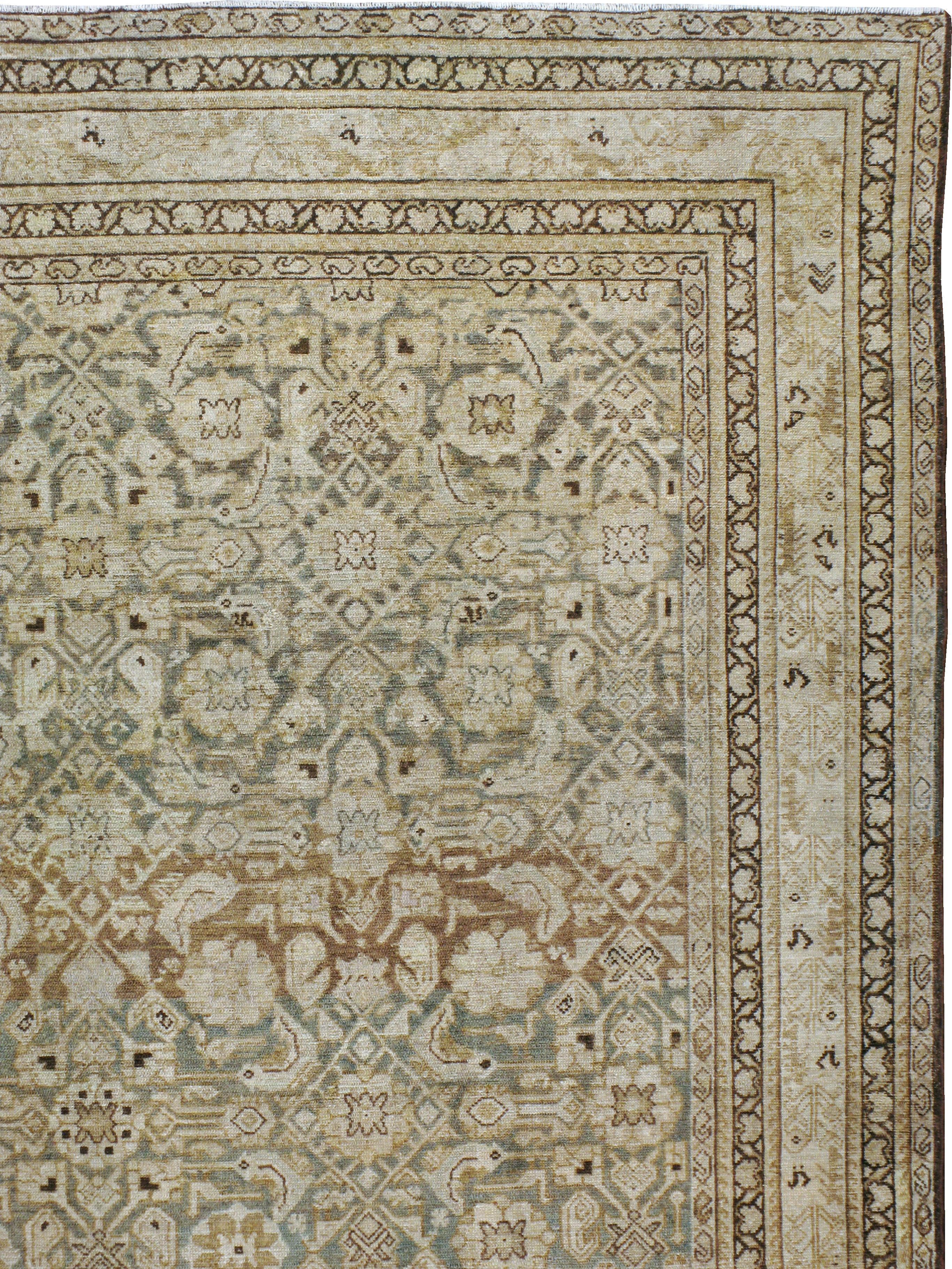 Antique Persian Malayer Carpet In Good Condition For Sale In New York, NY