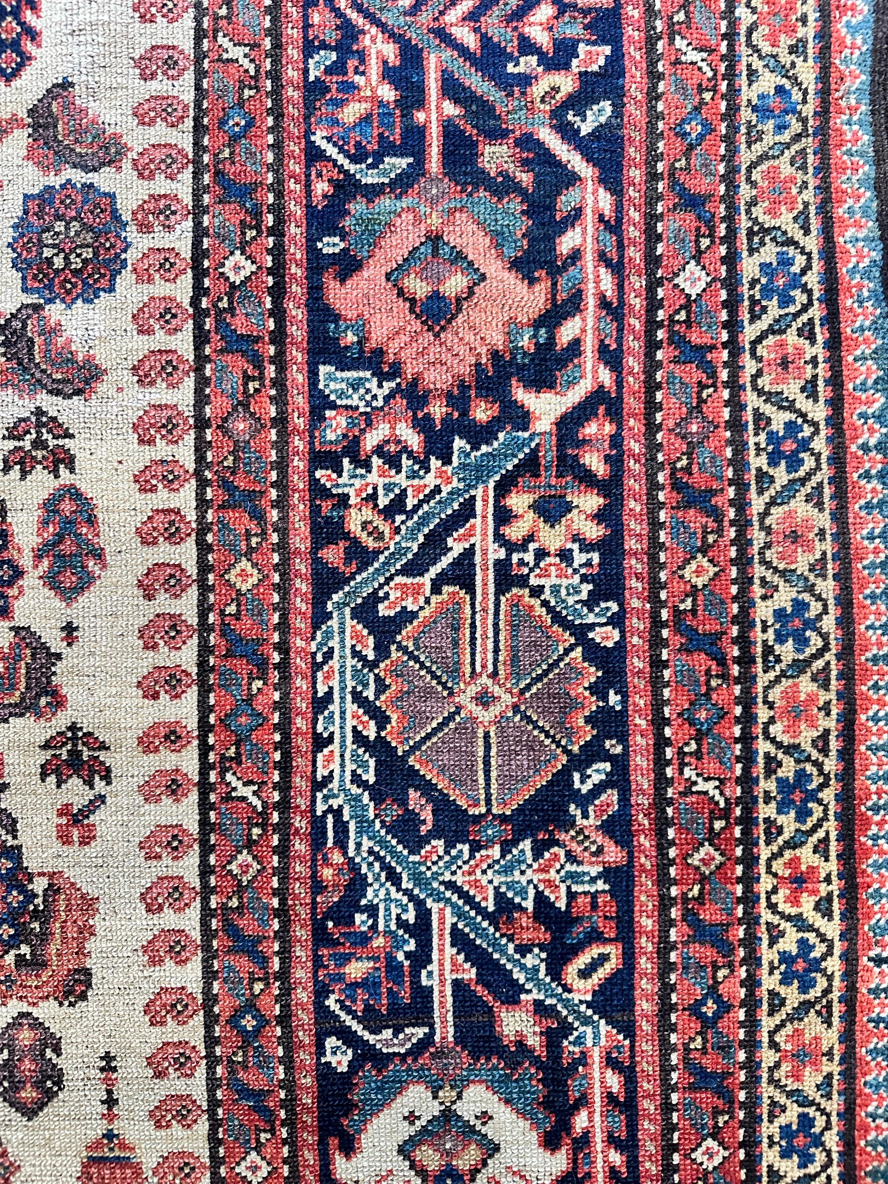 Antiker Persischer Malayer Teppich, Geometrisches Design, Elfenbein, Grün, Marine CIRCA 1890 im Angebot 5