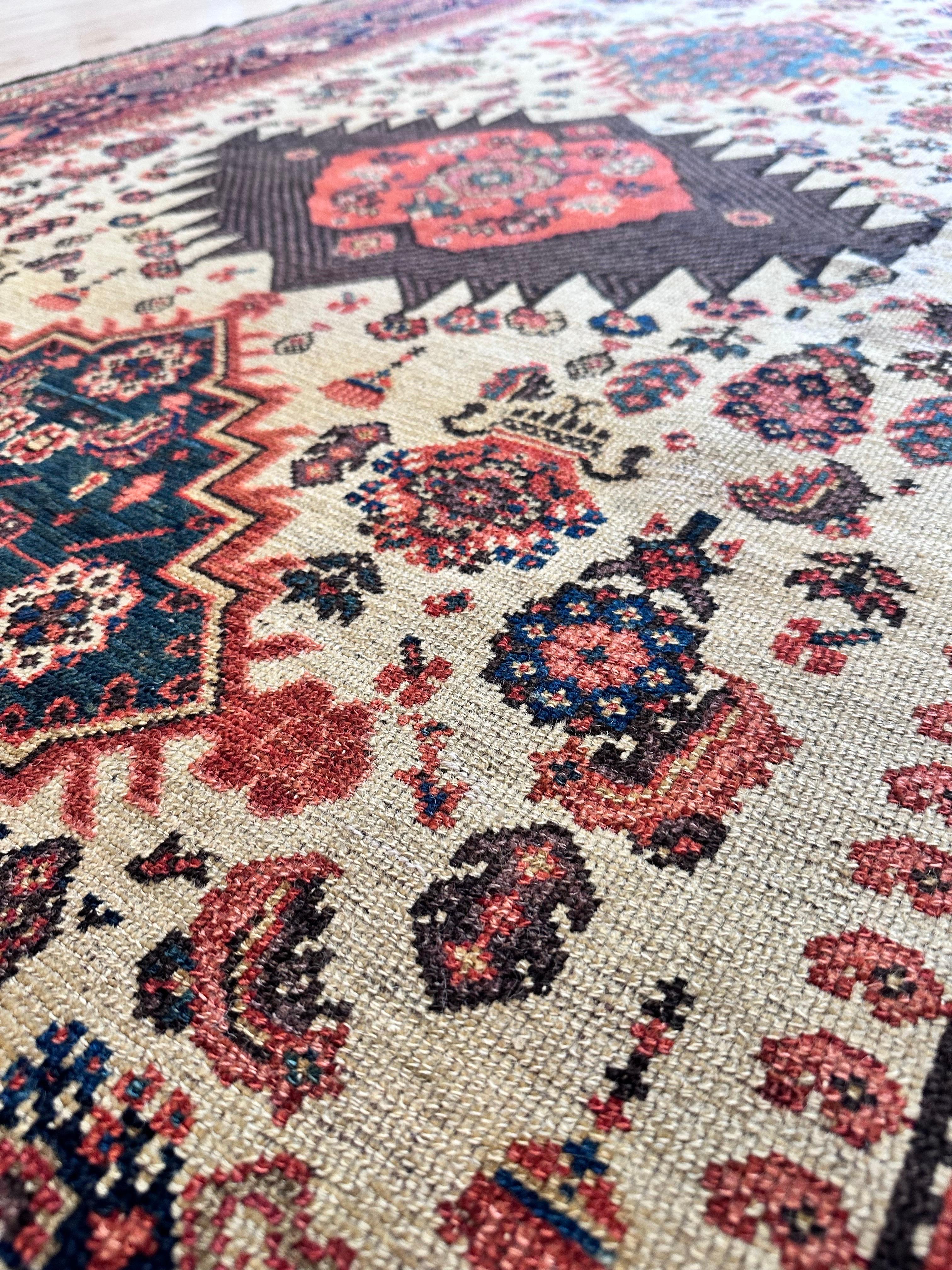 Antiker Persischer Malayer Teppich, Geometrisches Design, Elfenbein, Grün, Marine CIRCA 1890 im Angebot 6