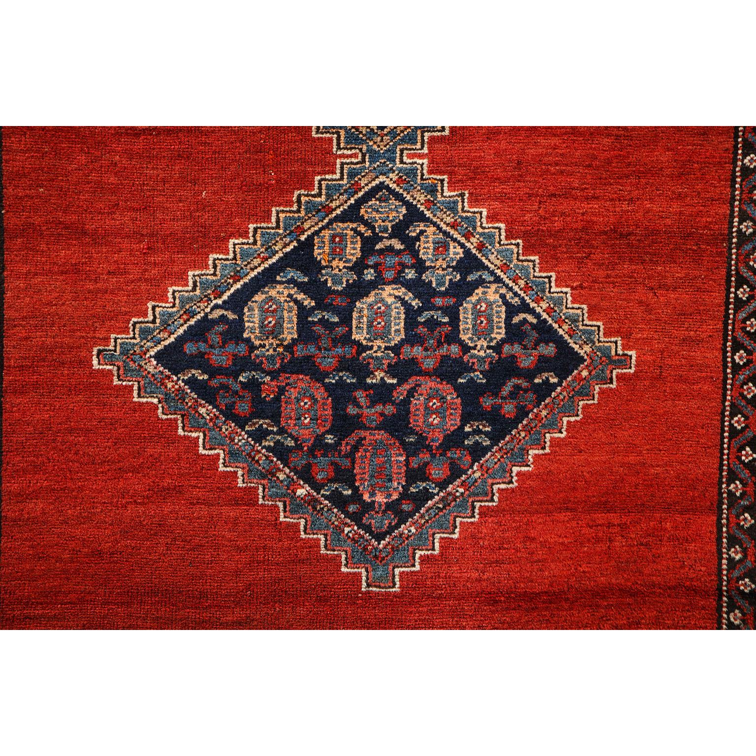 Antique 1900s Persian Malayer Rug, 4' x 6' In Good Condition For Sale In New York, NY