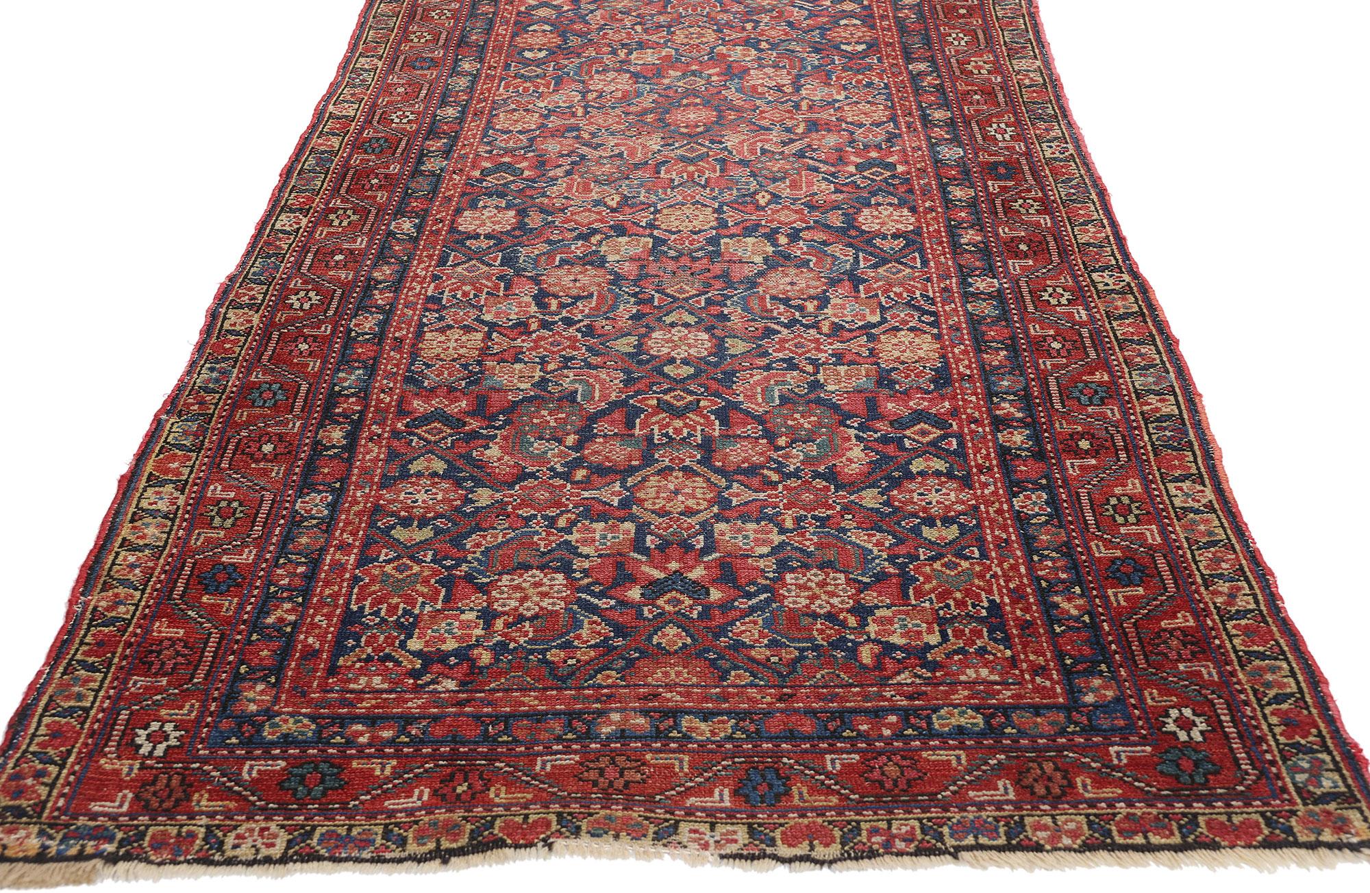 Antiker persischer Malayer-Teppich-Läufer mit traditionellem Stil, 03'03 x 15'09 (Handgeknüpft) im Angebot