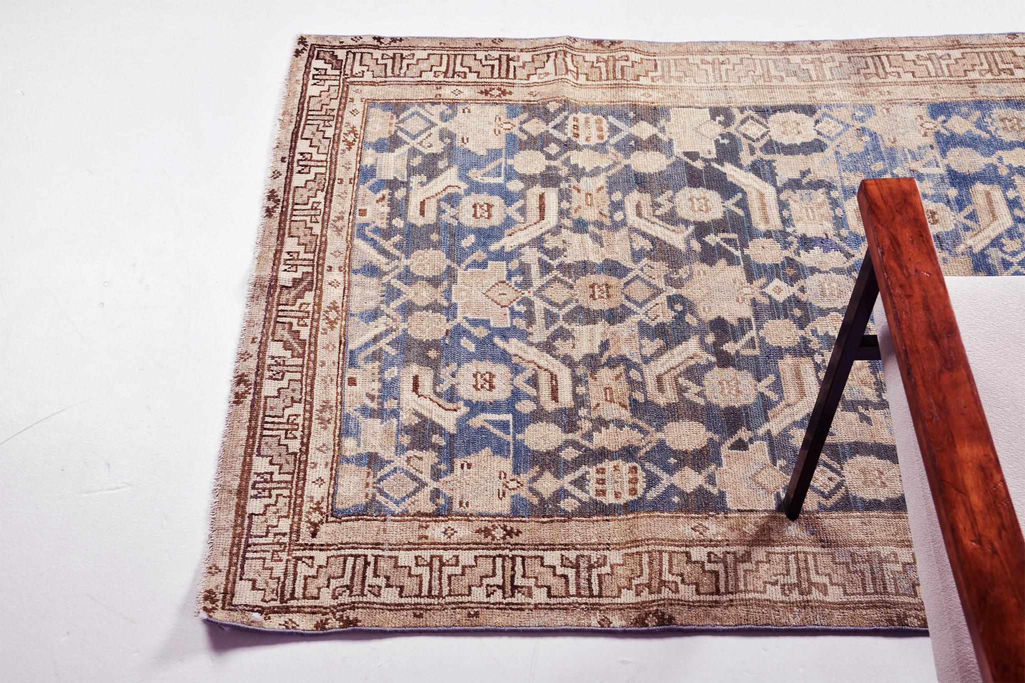 Numéro de tapis
32022
Taille
3' 4