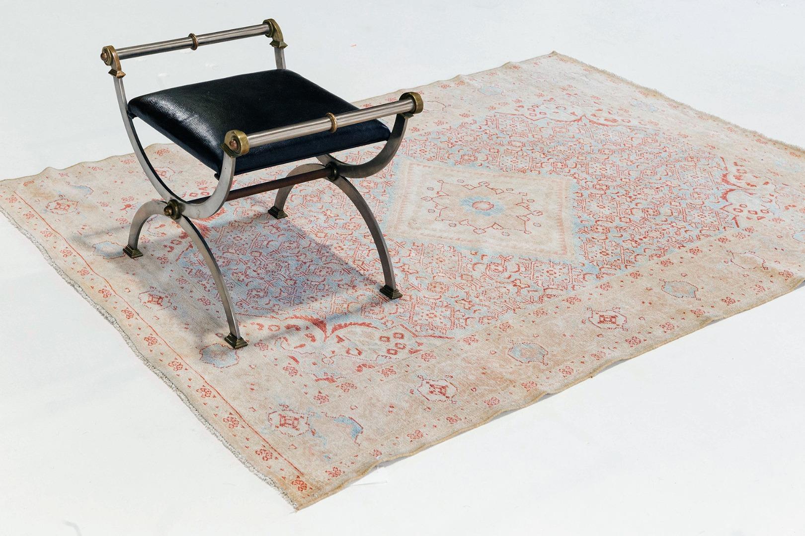 Antique Persian Malayer In Good Condition For Sale In WEST HOLLYWOOD, CA