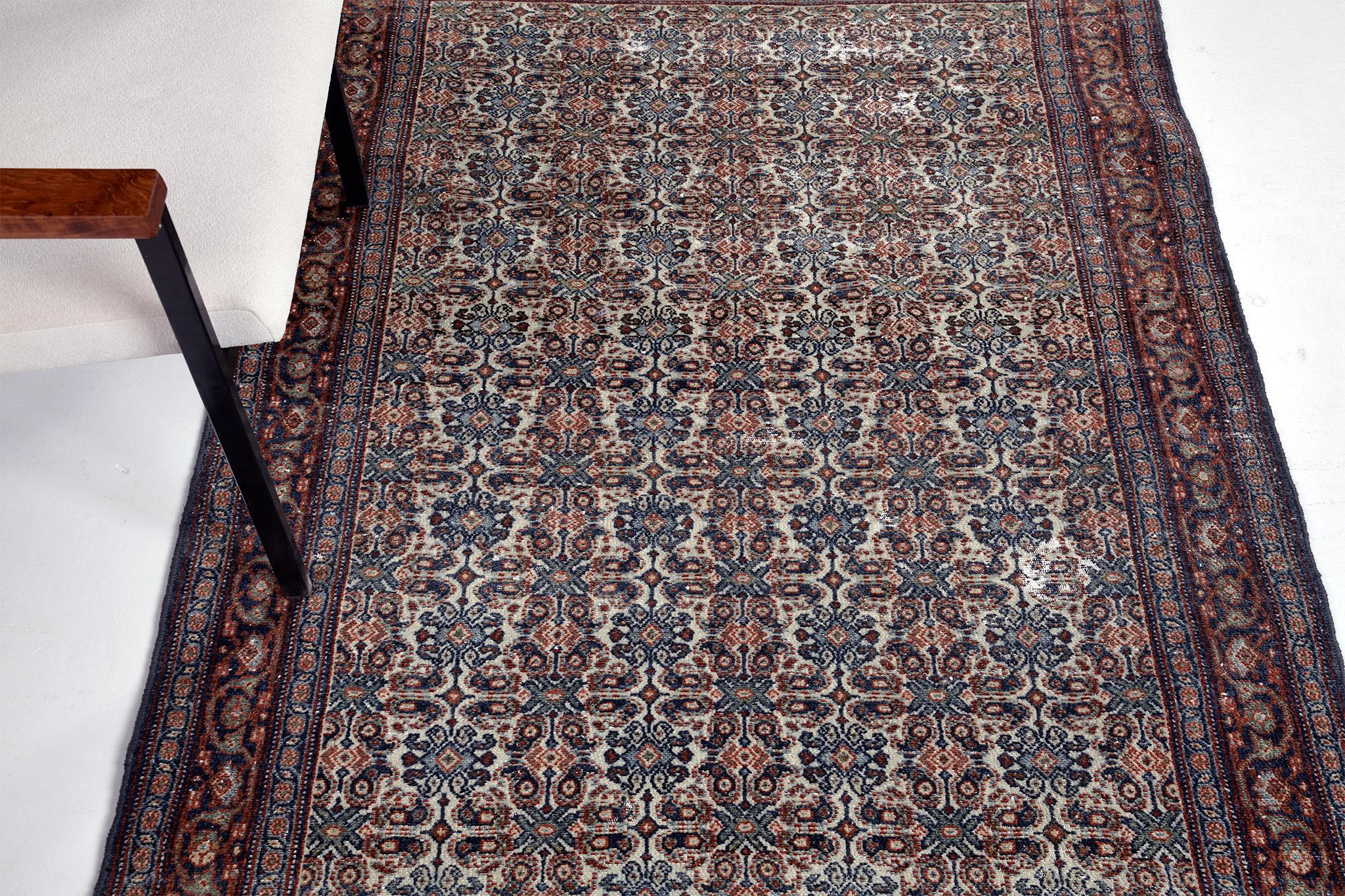 Malayer persan ancien Bon état - En vente à WEST HOLLYWOOD, CA